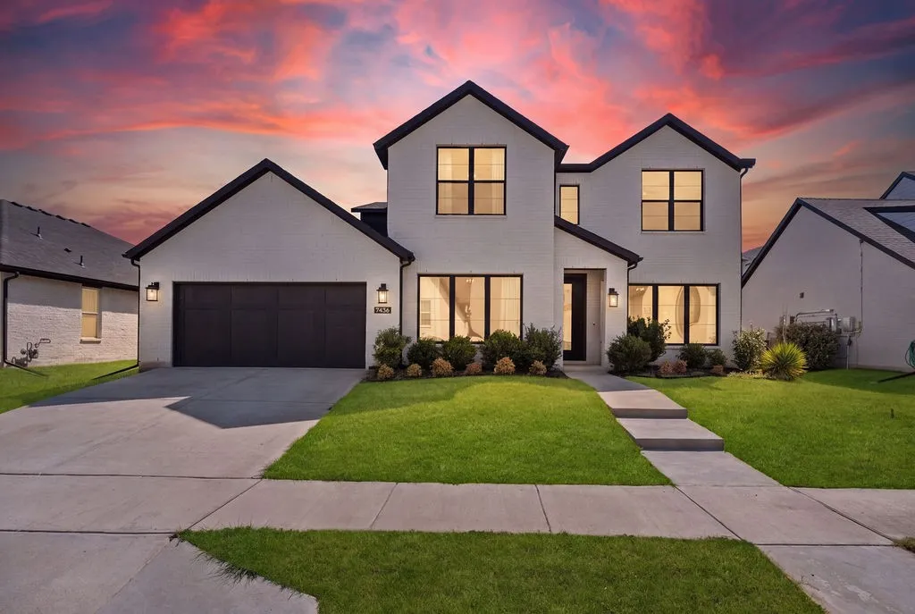 Single Family Residence For Sale in Tarrant County , 7436 Haggard Street, Fort Worth, Texas 76179, 4 Bedroom, 4 Bathroom, 2 Garage spaces, 3,404 Sqft, built in 2021, mls#21372325, Real Estate Agent in Fort Worth, Homes For Sale in Tarrant county, Homes For Sale in Fort Worth, Realtor in Fort Worth Texas, Real Estate Brokerage Independent Realty Texas, Luminita Cordes Realtor