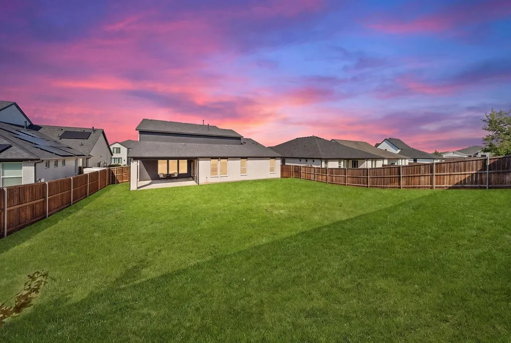 Single Family Residence For Sale in Tarrant County , 7436 Haggard Street, Fort Worth, Texas 76179, 4 Bedroom, 4 Bathroom, 2 Garage spaces, 3,404 Sqft, built in 2021, mls#21372325, Real Estate Agent in Fort Worth, Homes For Sale in Tarrant county, Homes For Sale in Fort Worth, Realtor in Fort Worth Texas, Real Estate Brokerage Independent Realty Texas, Luminita Cordes Realtor