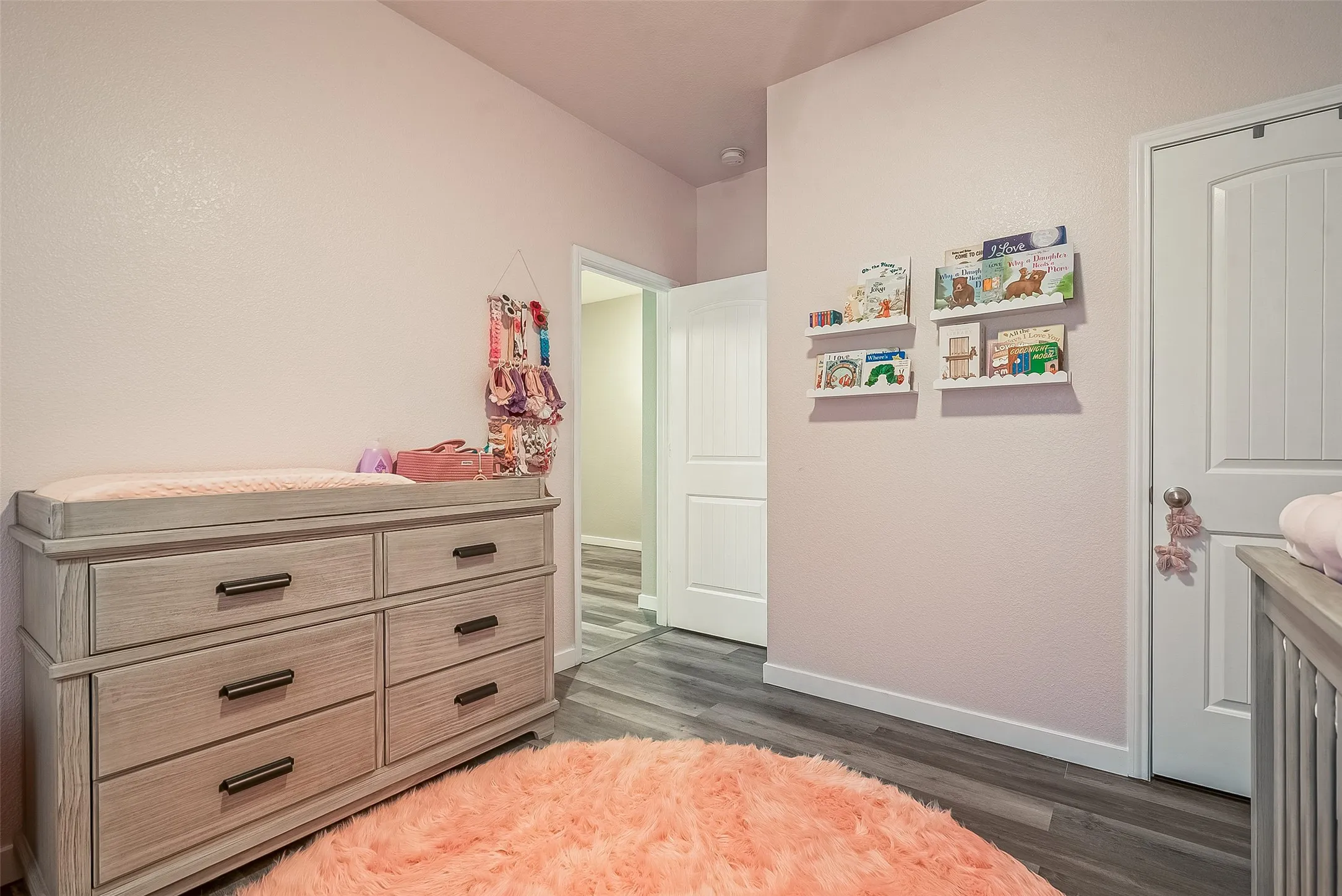 Single Family Residence For Sale in Grayson County , 1048 Waverly Drive, Van Alstyne, Texas 75495, 4 Bedroom, 2 Bathroom, 2 Garage spaces, 1,903 Sqft, built in 2020, mls#21372645, Real Estate Agent in Van Alstyne, Homes For Sale in Grayson county, Homes For Sale in Van Alstyne, Realtor in Van Alstyne Texas, Real Estate Brokerage Independent Realty Texas, Luminita Cordes Realtor