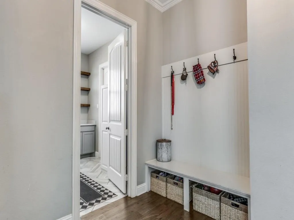 Single Family Residence For Sale in Kaufman County , 19121 Shortmeadow, Forney, Texas 75126, 3 Bedroom, 4 Bathroom, 3 Garage spaces, 3,137 Sqft, built in 2016, mls#21372253, Real Estate Agent in Forney, Homes For Sale in Kaufman county, Homes For Sale in Forney, Realtor in Forney Texas, Real Estate Brokerage Independent Realty Texas, Luminita Cordes Realtor