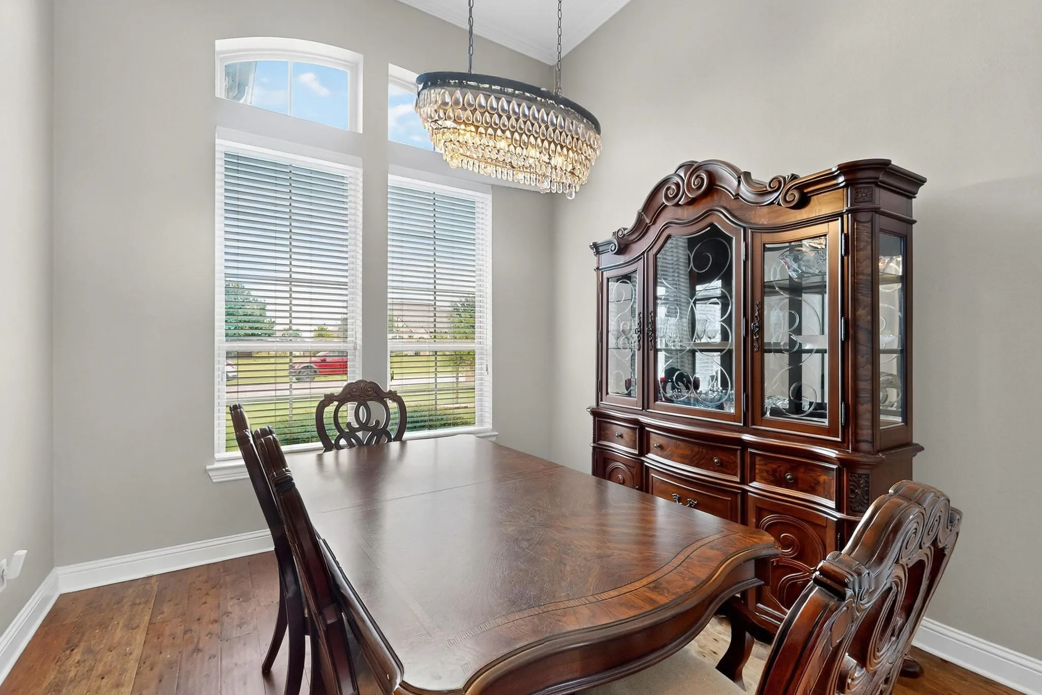 Single Family Residence For Sale in Kaufman County , 19121 Shortmeadow, Forney, Texas 75126, 3 Bedroom, 4 Bathroom, 3 Garage spaces, 3,137 Sqft, built in 2016, mls#21372253, Real Estate Agent in Forney, Homes For Sale in Kaufman county, Homes For Sale in Forney, Realtor in Forney Texas, Real Estate Brokerage Independent Realty Texas, Luminita Cordes Realtor