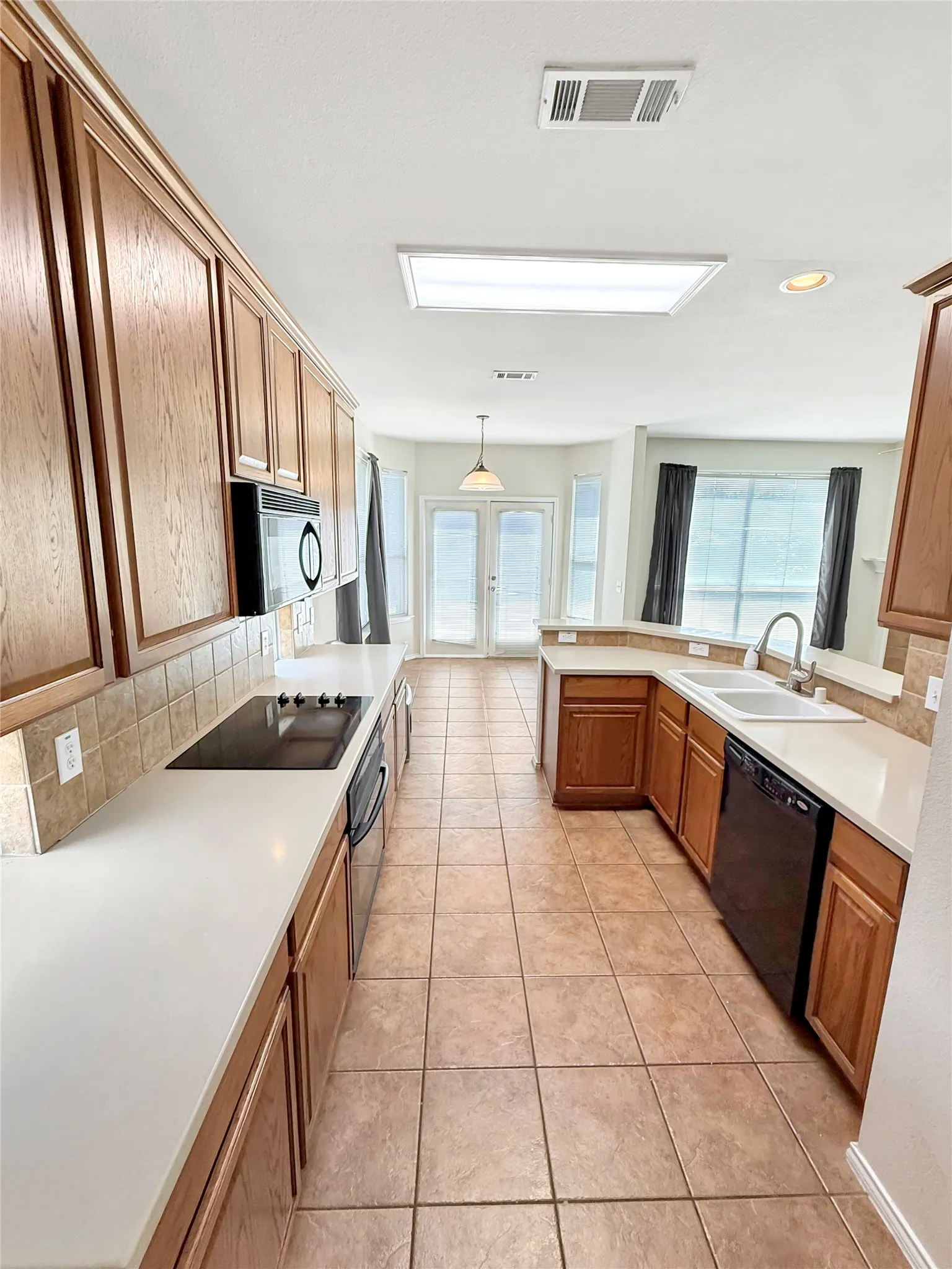 Single Family Residence For Rent in Tarrant County , 1740 Hidden Brook Drive, Grand Prairie, Texas 75050, 4 Bedroom, 3 Bathroom, 2 Garage spaces, 2,582 Sqft, built in 2005, mls#21372636, Real Estate Agent in Grand Prairie, Homes For Rent in Tarrant county, Homes For Rent in Grand Prairie, Realtor in Grand Prairie Texas, Real Estate Brokerage Independent Realty Texas, Luminita Cordes Realtor