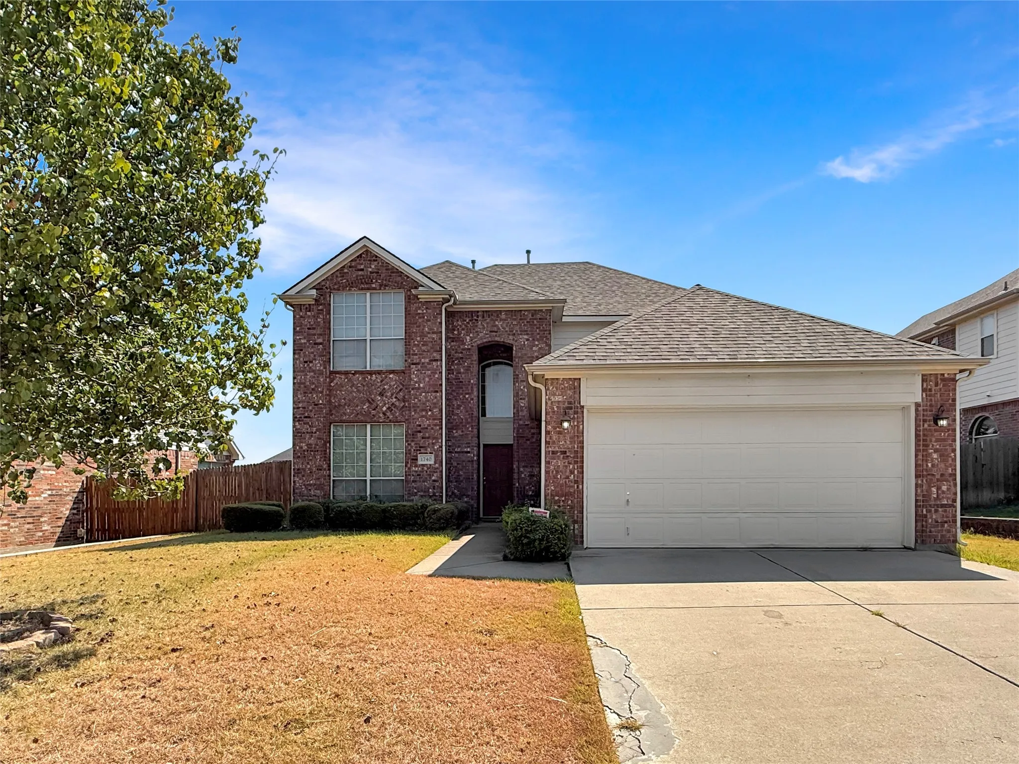 Single Family Residence For Rent in Tarrant County , 1740 Hidden Brook Drive, Grand Prairie, Texas 75050, 4 Bedroom, 3 Bathroom, 2 Garage spaces, 2,582 Sqft, built in 2005, mls#21372636, Real Estate Agent in Grand Prairie, Homes For Rent in Tarrant county, Homes For Rent in Grand Prairie, Realtor in Grand Prairie Texas, Real Estate Brokerage Independent Realty Texas, Luminita Cordes Realtor
