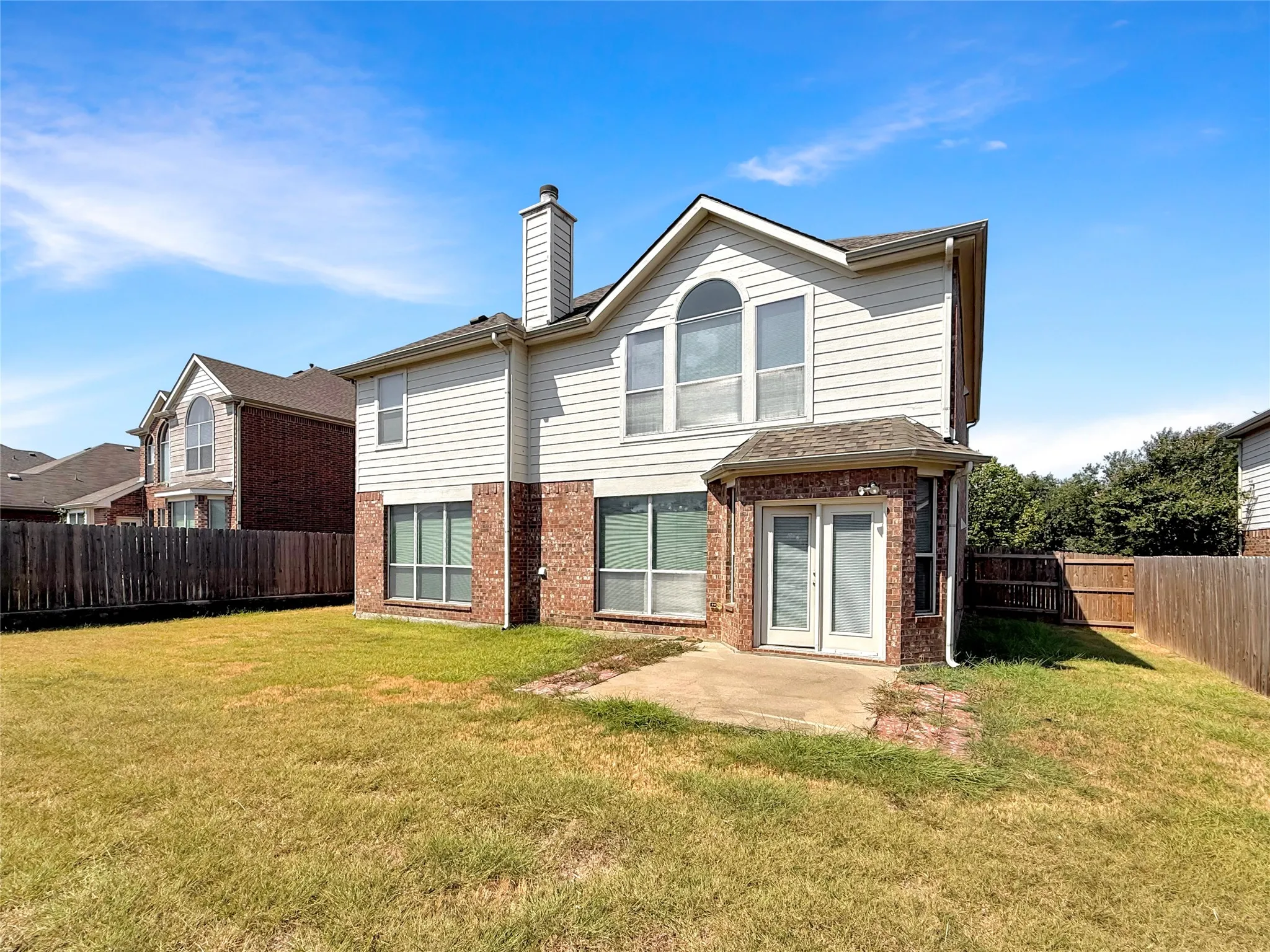 Single Family Residence For Rent in Tarrant County , 1740 Hidden Brook Drive, Grand Prairie, Texas 75050, 4 Bedroom, 3 Bathroom, 2 Garage spaces, 2,582 Sqft, built in 2005, mls#21372636, Real Estate Agent in Grand Prairie, Homes For Rent in Tarrant county, Homes For Rent in Grand Prairie, Realtor in Grand Prairie Texas, Real Estate Brokerage Independent Realty Texas, Luminita Cordes Realtor