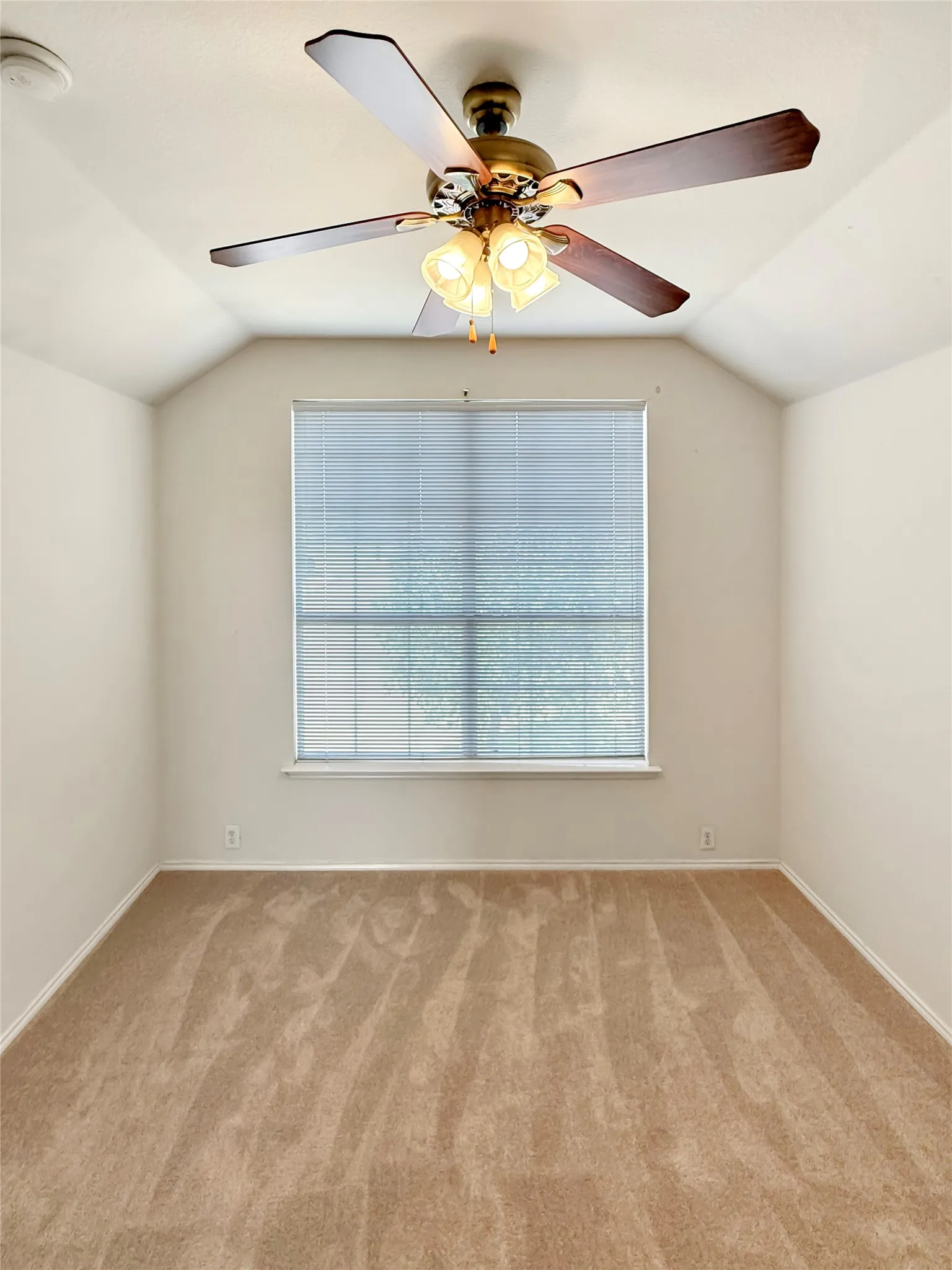 Single Family Residence For Rent in Tarrant County , 1740 Hidden Brook Drive, Grand Prairie, Texas 75050, 4 Bedroom, 3 Bathroom, 2 Garage spaces, 2,582 Sqft, built in 2005, mls#21372636, Real Estate Agent in Grand Prairie, Homes For Rent in Tarrant county, Homes For Rent in Grand Prairie, Realtor in Grand Prairie Texas, Real Estate Brokerage Independent Realty Texas, Luminita Cordes Realtor