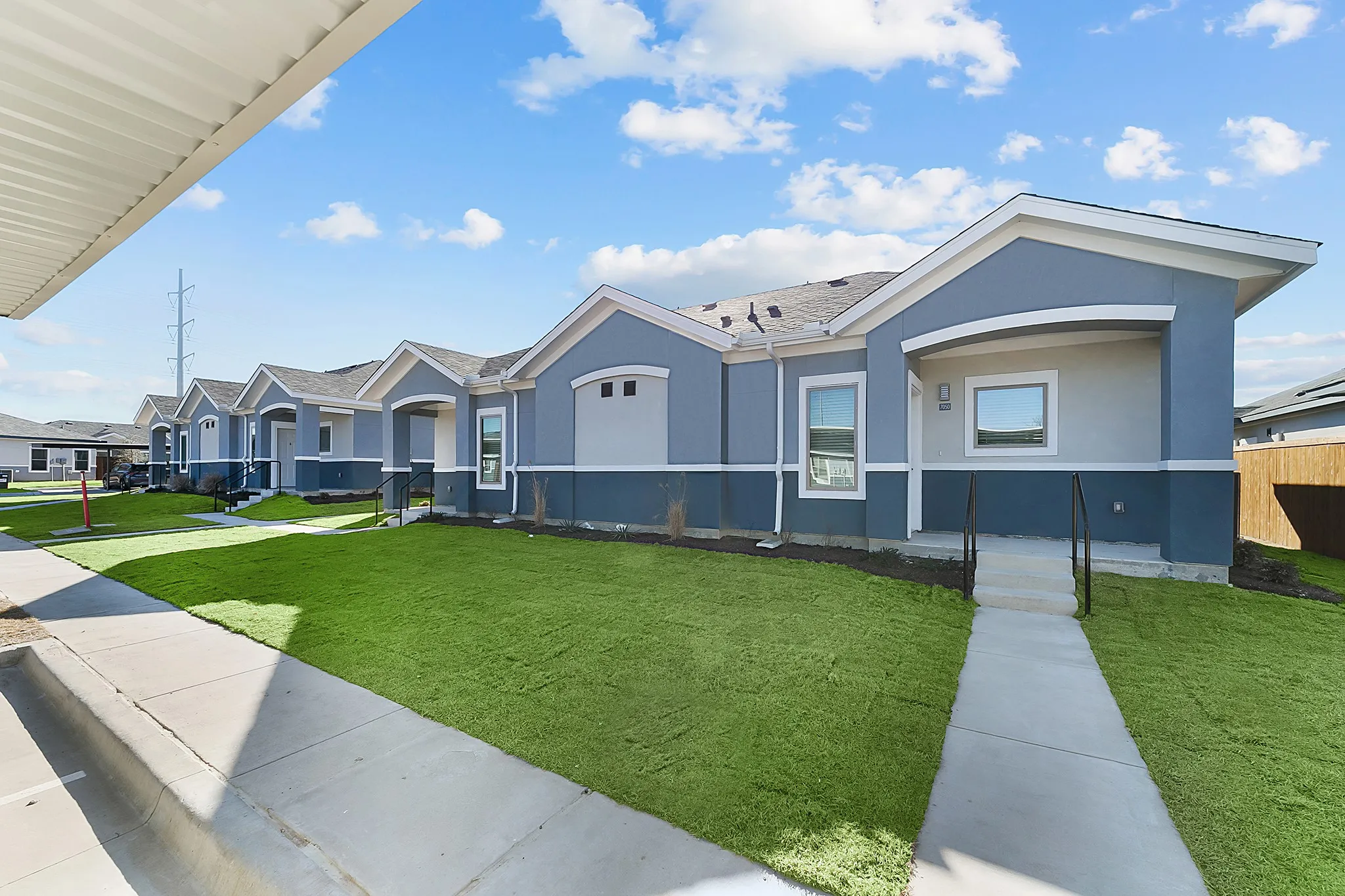 Duplex For Rent in Collin County , 6809 Gladly, Mc Kinney, Texas 75071, 3 Bedroom, 3 Bathroom, Garage spaces, 1,403 Sqft, built in 2023, mls#21372653, Real Estate Agent in Mc Kinney, Homes For Rent in Collin county, Homes For Rent in Mc Kinney, Realtor in Mc Kinney Texas, Real Estate Brokerage Independent Realty Texas, Luminita Cordes Realtor