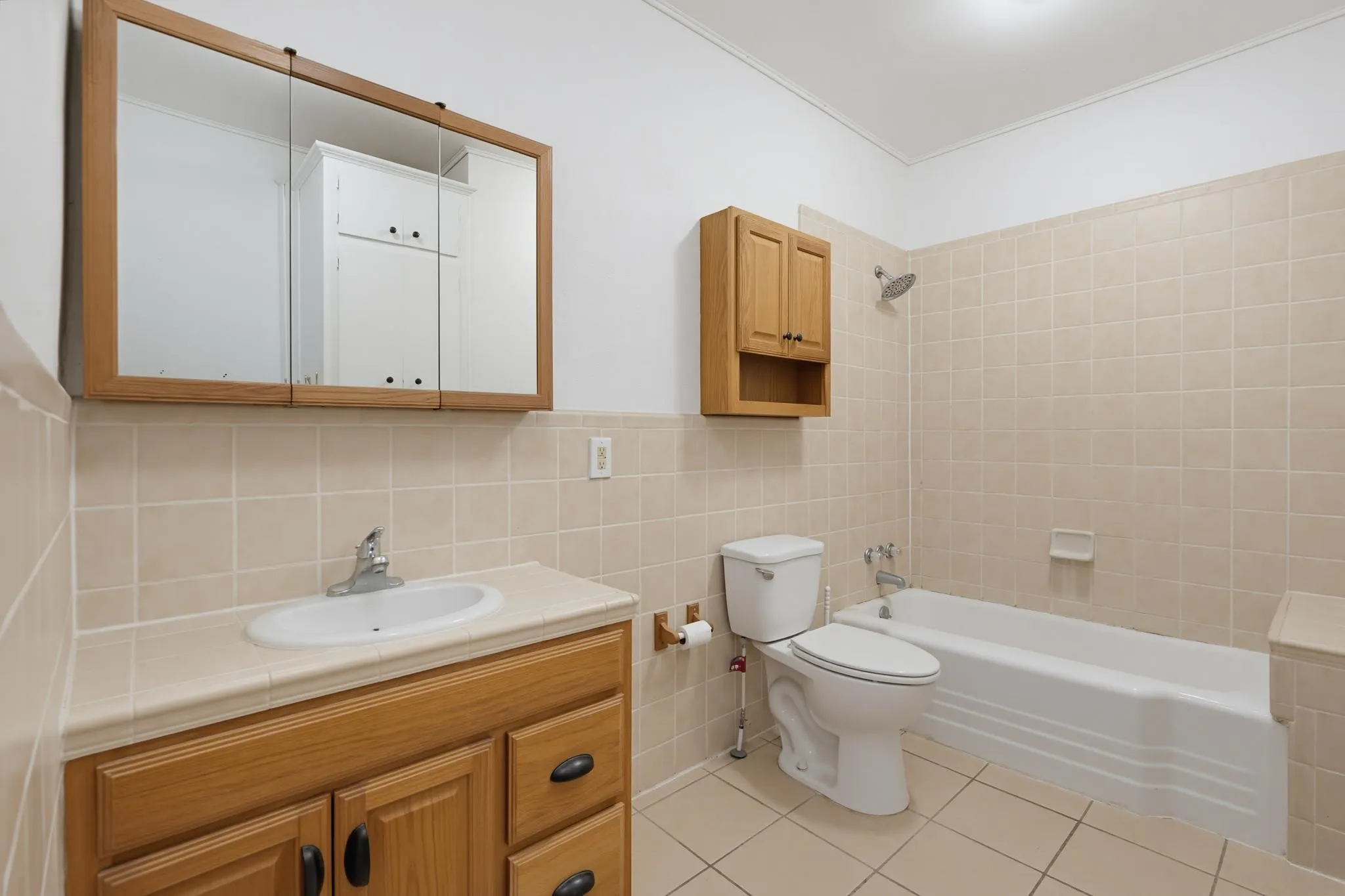 Single Family Residence For Sale in Taylor County , 2301 S 6th Street, Abilene, Texas 79605, 2 Bedroom, 2 Bathroom, Garage spaces, 1,551 Sqft, built in 1942, mls#21372632, Real Estate Agent in Abilene, Homes For Sale in Taylor county, Homes For Sale in Abilene, Realtor in Abilene Texas, Real Estate Brokerage Independent Realty Texas, Luminita Cordes Realtor