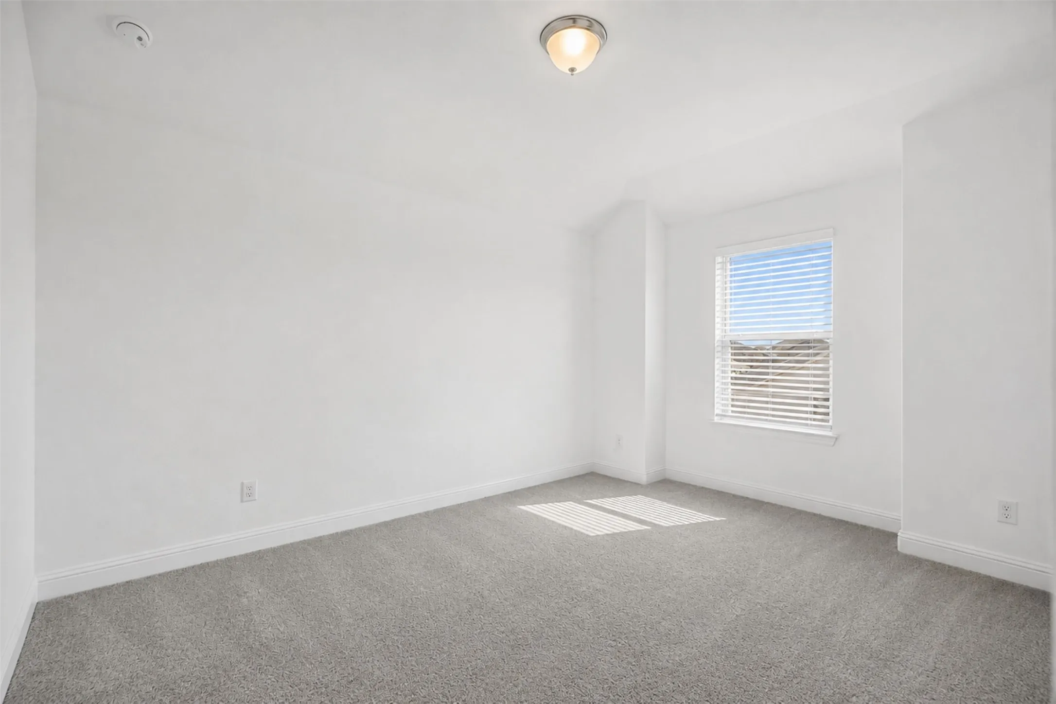 Single Family Residence For Rent in Collin County , 2111 Sandpiper Way, Princeton, Texas 75407, 5 Bedroom, 3 Bathroom, 2 Garage spaces, 2,847 Sqft, built in 2024, mls#21372630, Real Estate Agent in Princeton, Homes For Rent in Collin county, Homes For Rent in Princeton, Realtor in Princeton Texas, Real Estate Brokerage Independent Realty Texas, Luminita Cordes Realtor