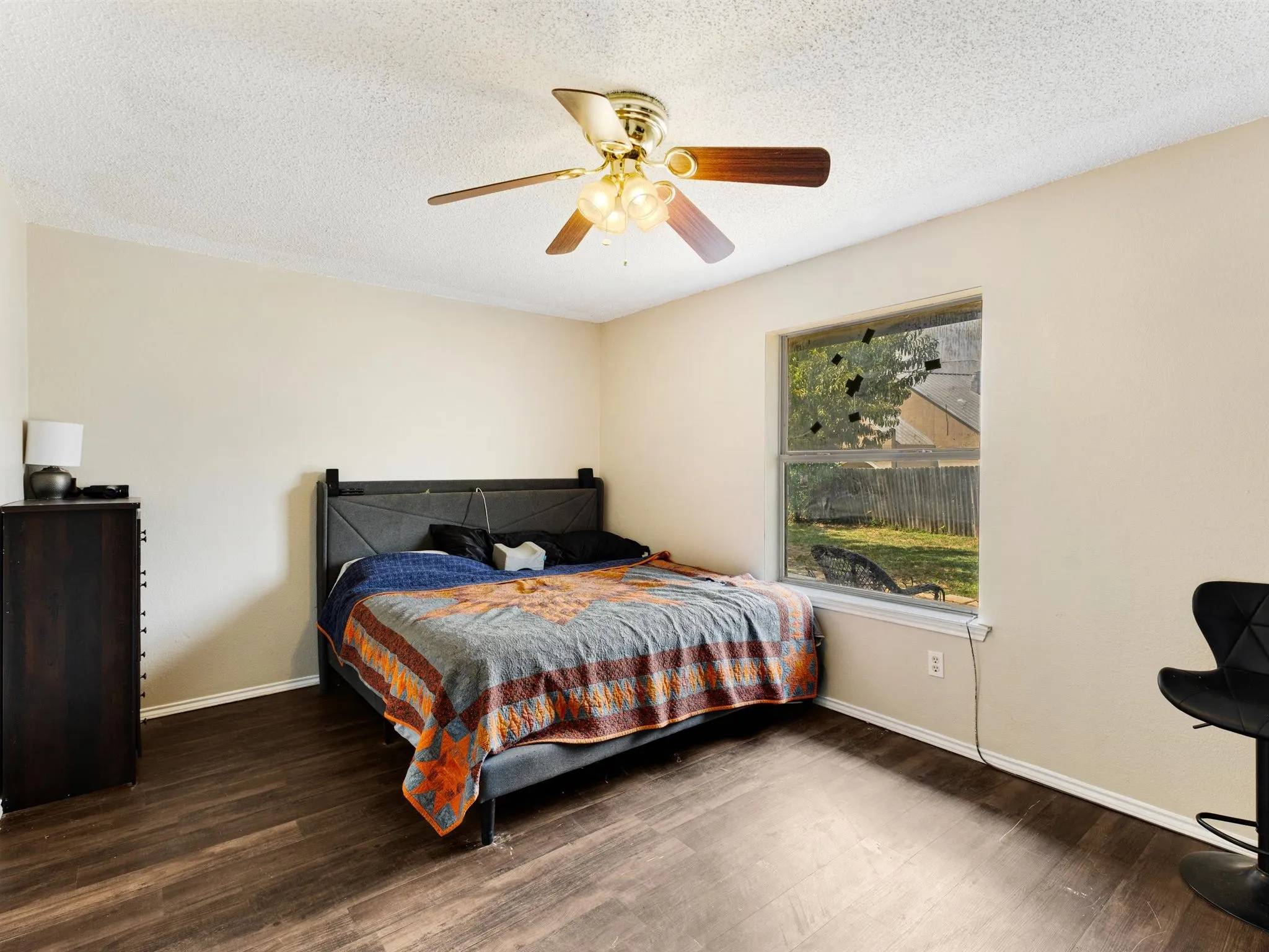 Single Family Residence For Sale in Johnson County , 625 Linda Court, Joshua, Texas 76058, 4 Bedroom, 2 Bathroom, Garage spaces, 1,369 Sqft, built in 1996, mls#21372658, Real Estate Agent in Joshua, Homes For Sale in Johnson county, Homes For Sale in Joshua, Realtor in Joshua Texas, Real Estate Brokerage Independent Realty Texas, Luminita Cordes Realtor