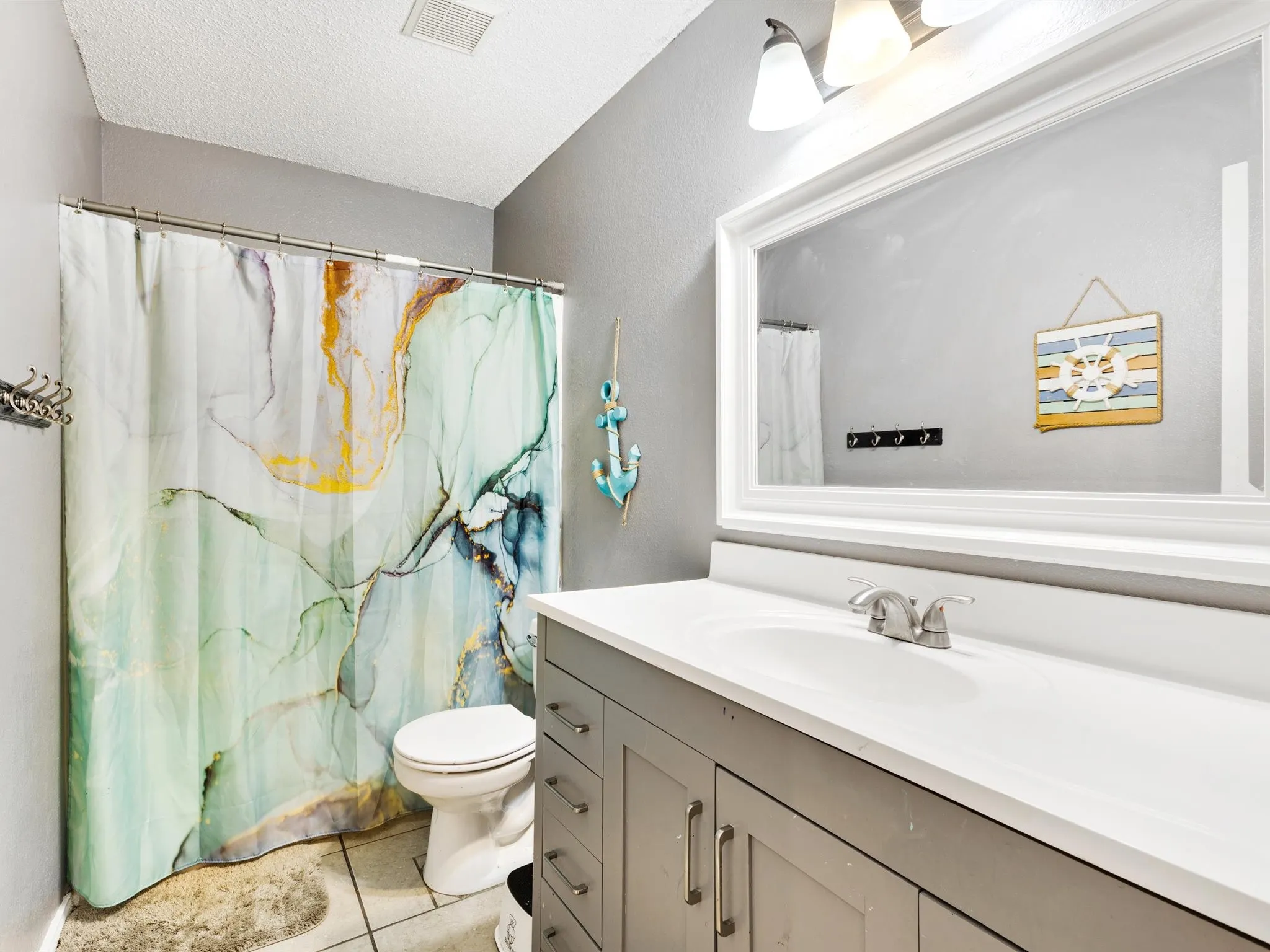 Single Family Residence For Sale in Johnson County , 625 Linda Court, Joshua, Texas 76058, 4 Bedroom, 2 Bathroom, Garage spaces, 1,369 Sqft, built in 1996, mls#21372658, Real Estate Agent in Joshua, Homes For Sale in Johnson county, Homes For Sale in Joshua, Realtor in Joshua Texas, Real Estate Brokerage Independent Realty Texas, Luminita Cordes Realtor