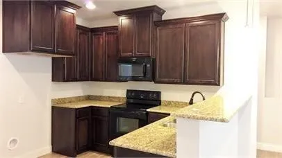 Single Family Residence For Rent in Hunt County , 2208 Oliver Street, Greenville, Texas 75401, 3 Bedroom, 2 Bathroom, 2 Garage spaces, 1,559 Sqft, built in 2017, mls#21372662, Real Estate Agent in Greenville, Homes For Rent in Hunt county, Homes For Rent in Greenville, Realtor in Greenville Texas, Real Estate Brokerage Independent Realty Texas, Luminita Cordes Realtor
