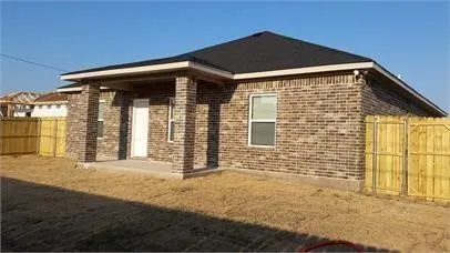 Single Family Residence For Rent in Hunt County , 2208 Oliver Street, Greenville, Texas 75401, 3 Bedroom, 2 Bathroom, 2 Garage spaces, 1,559 Sqft, built in 2017, mls#21372662, Real Estate Agent in Greenville, Homes For Rent in Hunt county, Homes For Rent in Greenville, Realtor in Greenville Texas, Real Estate Brokerage Independent Realty Texas, Luminita Cordes Realtor