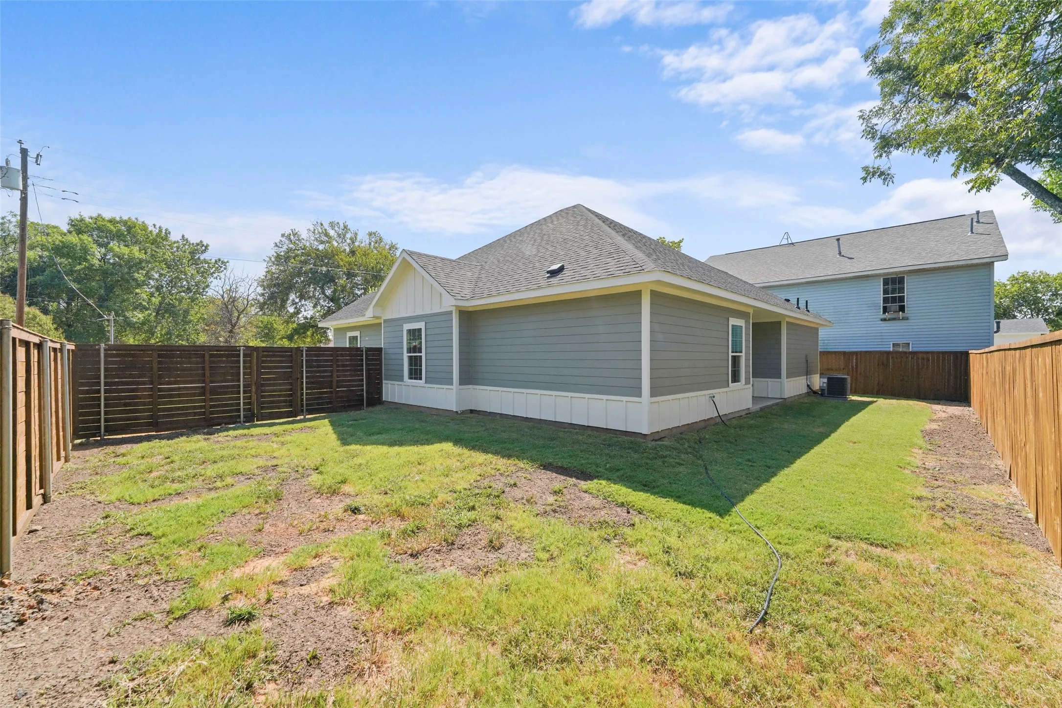 Single Family Residence For Sale in Kaufman County , 300 S 5th Street, Crandall, Texas 75114, 4 Bedroom, 2 Bathroom, 1 Garage spaces, 1,585 Sqft, built in 2026, mls#21371136, Real Estate Agent in Crandall, Homes For Sale in Kaufman county, Homes For Sale in Crandall, Realtor in Crandall Texas, Real Estate Brokerage Independent Realty Texas, Luminita Cordes Realtor