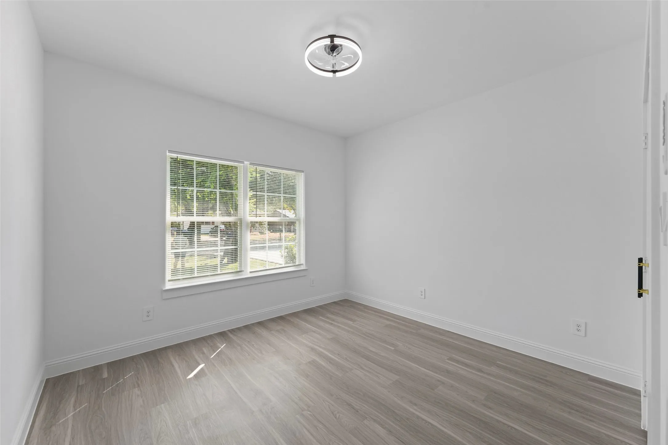 Single Family Residence For Sale in Kaufman County , 300 S 5th Street, Crandall, Texas 75114, 4 Bedroom, 2 Bathroom, 1 Garage spaces, 1,585 Sqft, built in 2026, mls#21371136, Real Estate Agent in Crandall, Homes For Sale in Kaufman county, Homes For Sale in Crandall, Realtor in Crandall Texas, Real Estate Brokerage Independent Realty Texas, Luminita Cordes Realtor