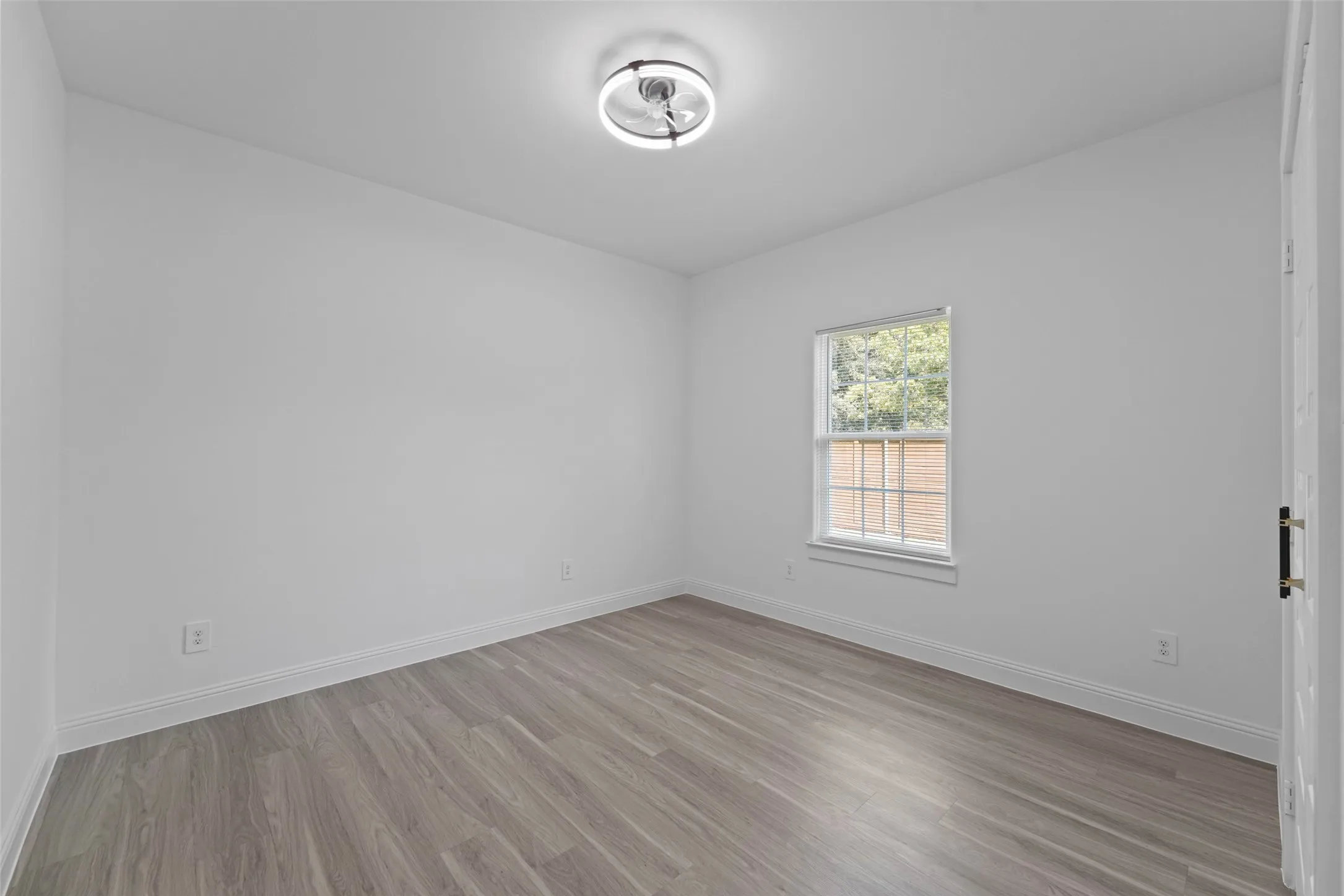 Single Family Residence For Sale in Kaufman County , 300 S 5th Street, Crandall, Texas 75114, 4 Bedroom, 2 Bathroom, 1 Garage spaces, 1,585 Sqft, built in 2026, mls#21371136, Real Estate Agent in Crandall, Homes For Sale in Kaufman county, Homes For Sale in Crandall, Realtor in Crandall Texas, Real Estate Brokerage Independent Realty Texas, Luminita Cordes Realtor