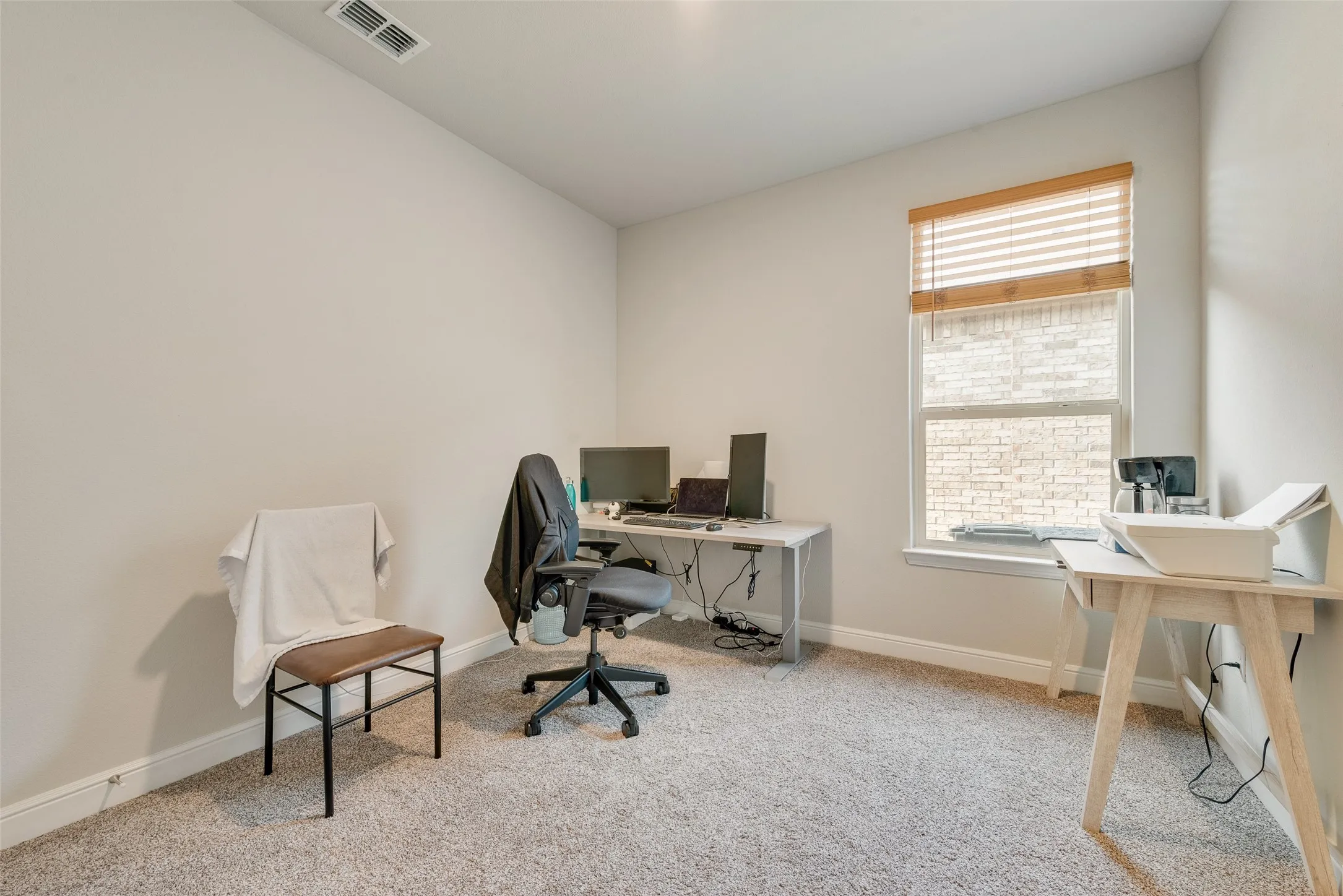 Single Family Residence For Rent in Tarrant County , 11229 Guinness Drive, Fort Worth, Texas 76052, 4 Bedroom, 2 Bathroom, 2 Garage spaces, 2,015 Sqft, built in 2022, mls#21364874, Real Estate Agent in Fort Worth, Homes For Rent in Tarrant county, Homes For Rent in Fort Worth, Realtor in Fort Worth Texas, Real Estate Brokerage Independent Realty Texas, Luminita Cordes Realtor