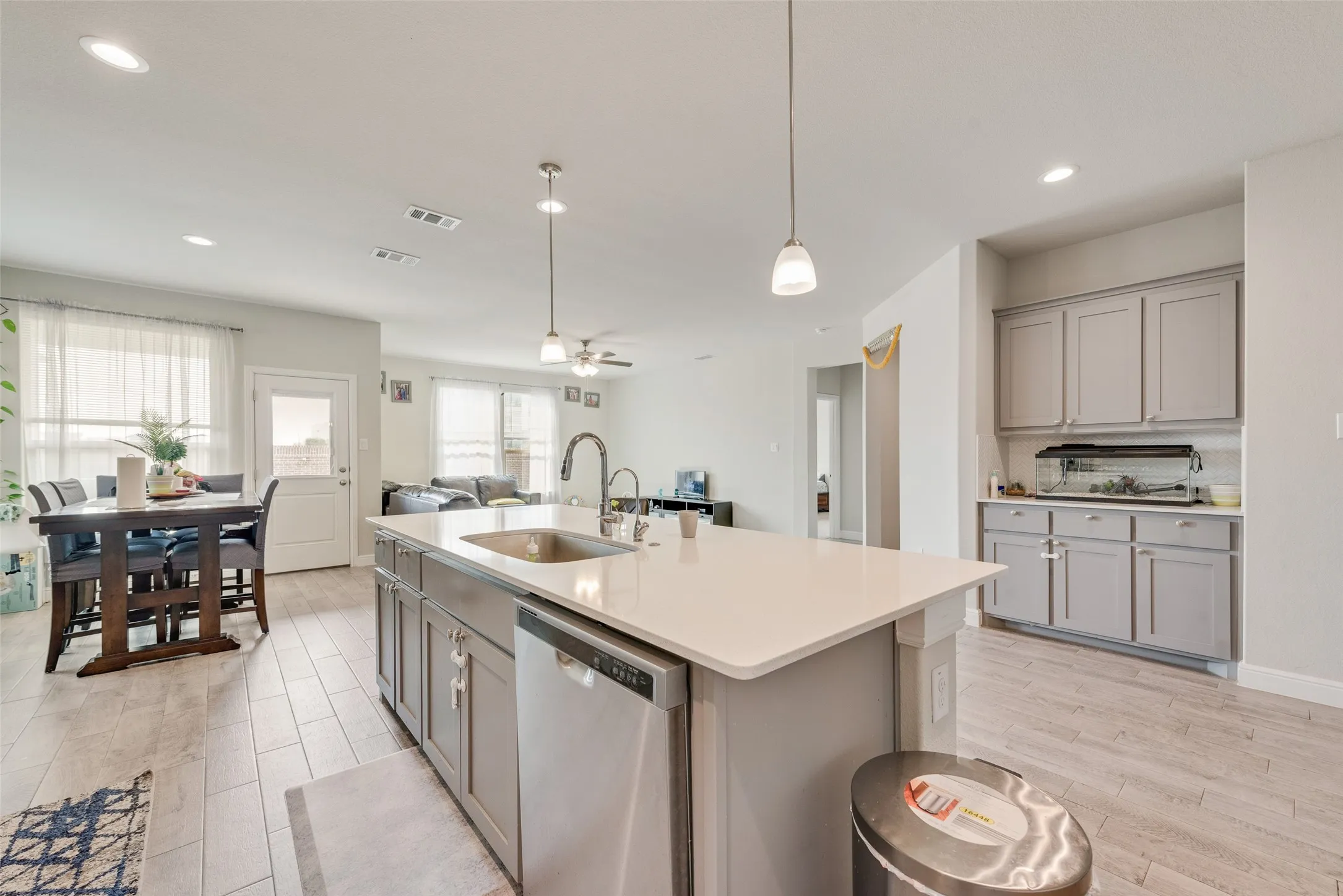 Single Family Residence For Rent in Tarrant County , 11229 Guinness Drive, Fort Worth, Texas 76052, 4 Bedroom, 2 Bathroom, 2 Garage spaces, 2,015 Sqft, built in 2022, mls#21364874, Real Estate Agent in Fort Worth, Homes For Rent in Tarrant county, Homes For Rent in Fort Worth, Realtor in Fort Worth Texas, Real Estate Brokerage Independent Realty Texas, Luminita Cordes Realtor