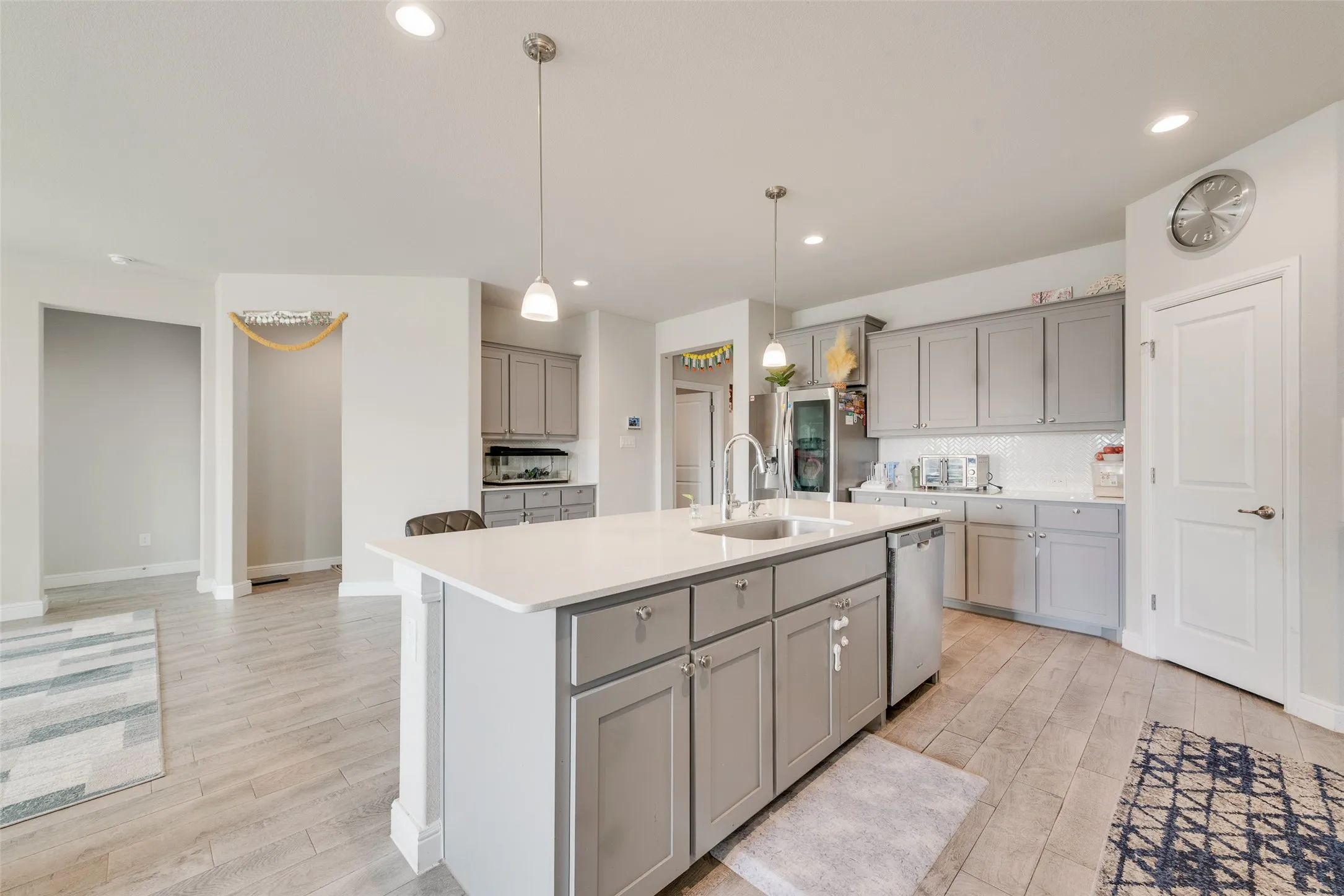 Single Family Residence For Rent in Tarrant County , 11229 Guinness Drive, Fort Worth, Texas 76052, 4 Bedroom, 2 Bathroom, 2 Garage spaces, 2,015 Sqft, built in 2022, mls#21364874, Real Estate Agent in Fort Worth, Homes For Rent in Tarrant county, Homes For Rent in Fort Worth, Realtor in Fort Worth Texas, Real Estate Brokerage Independent Realty Texas, Luminita Cordes Realtor