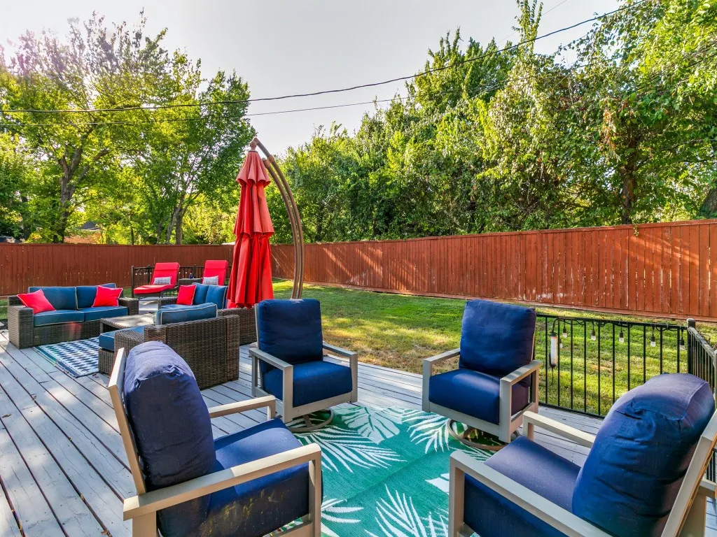 Single Family Residence For Sale in Tarrant County , 3001 Redstone Drive, Arlington, Texas 76001, 4 Bedroom, 3 Bathroom, 2 Garage spaces, 3,269 Sqft, built in 1989, mls#21368907, Real Estate Agent in Arlington, Homes For Sale in Tarrant county, Homes For Sale in Arlington, Realtor in Arlington Texas, Real Estate Brokerage Independent Realty Texas, Luminita Cordes Realtor
