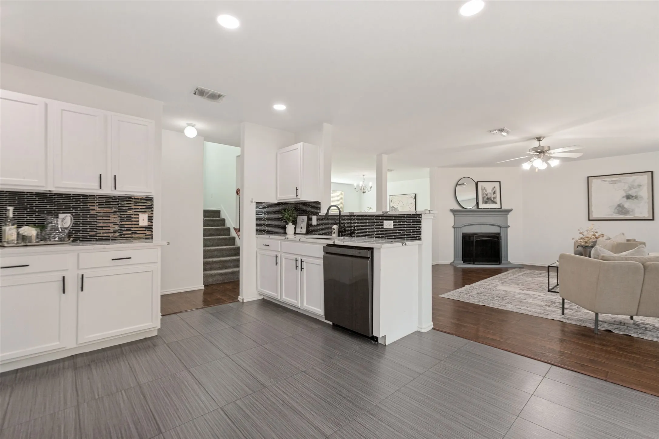 Single Family Residence For Sale in Collin County , 902 Fleming Street, Wylie, Texas 75098, 5 Bedroom, 3 Bathroom, 2 Garage spaces, 2,993 Sqft, built in 2007, mls#21371446, Real Estate Agent in Wylie, Homes For Sale in Collin county, Homes For Sale in Wylie, Realtor in Wylie Texas, Real Estate Brokerage Independent Realty Texas, Luminita Cordes Realtor