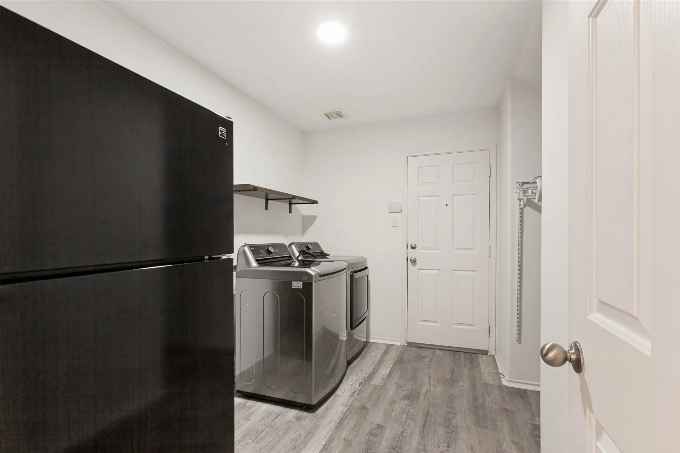 Single Family Residence For Sale in Collin County , 902 Fleming Street, Wylie, Texas 75098, 5 Bedroom, 3 Bathroom, 2 Garage spaces, 2,993 Sqft, built in 2007, mls#21371446, Real Estate Agent in Wylie, Homes For Sale in Collin county, Homes For Sale in Wylie, Realtor in Wylie Texas, Real Estate Brokerage Independent Realty Texas, Luminita Cordes Realtor