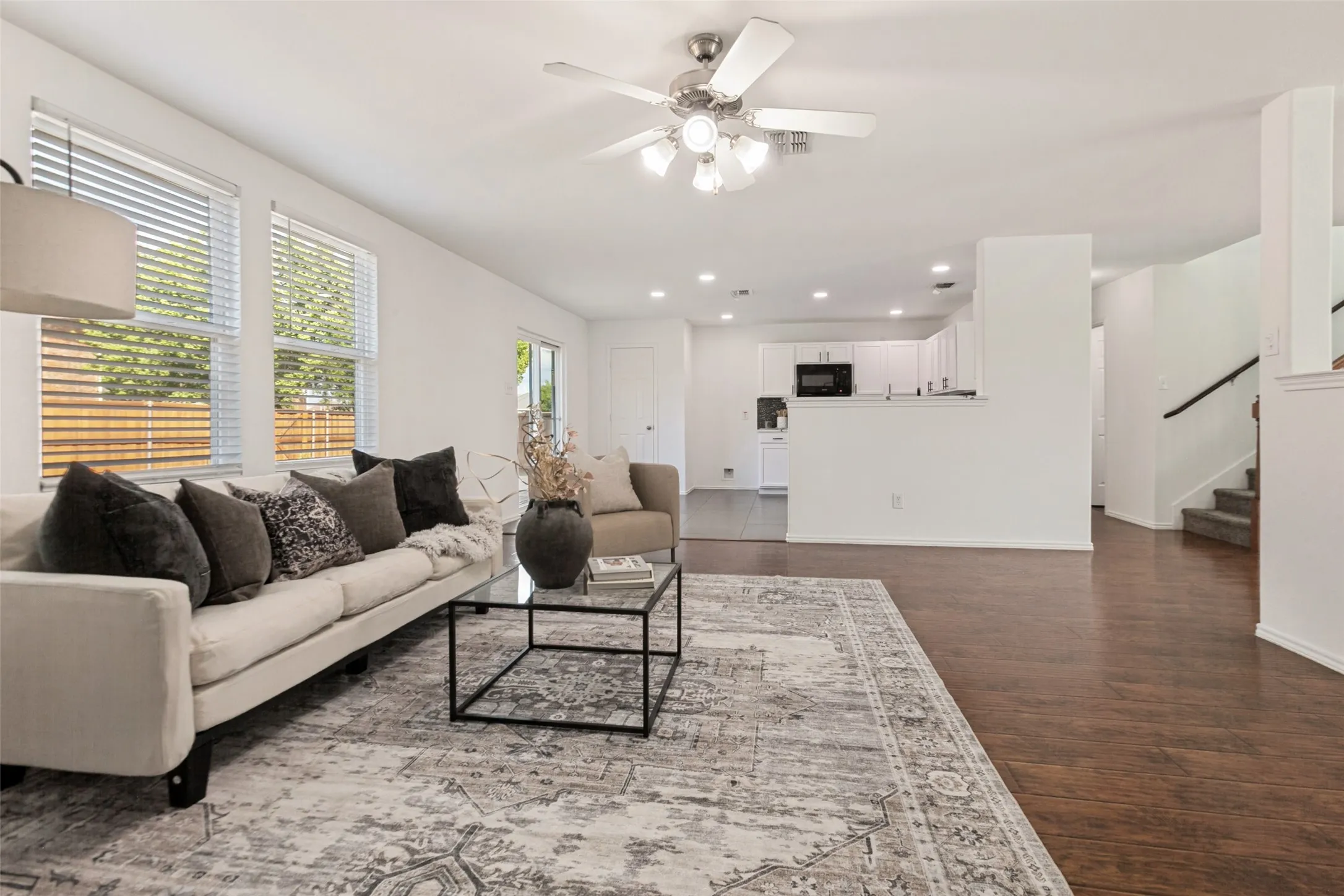 Single Family Residence For Sale in Collin County , 902 Fleming Street, Wylie, Texas 75098, 5 Bedroom, 3 Bathroom, 2 Garage spaces, 2,993 Sqft, built in 2007, mls#21371446, Real Estate Agent in Wylie, Homes For Sale in Collin county, Homes For Sale in Wylie, Realtor in Wylie Texas, Real Estate Brokerage Independent Realty Texas, Luminita Cordes Realtor