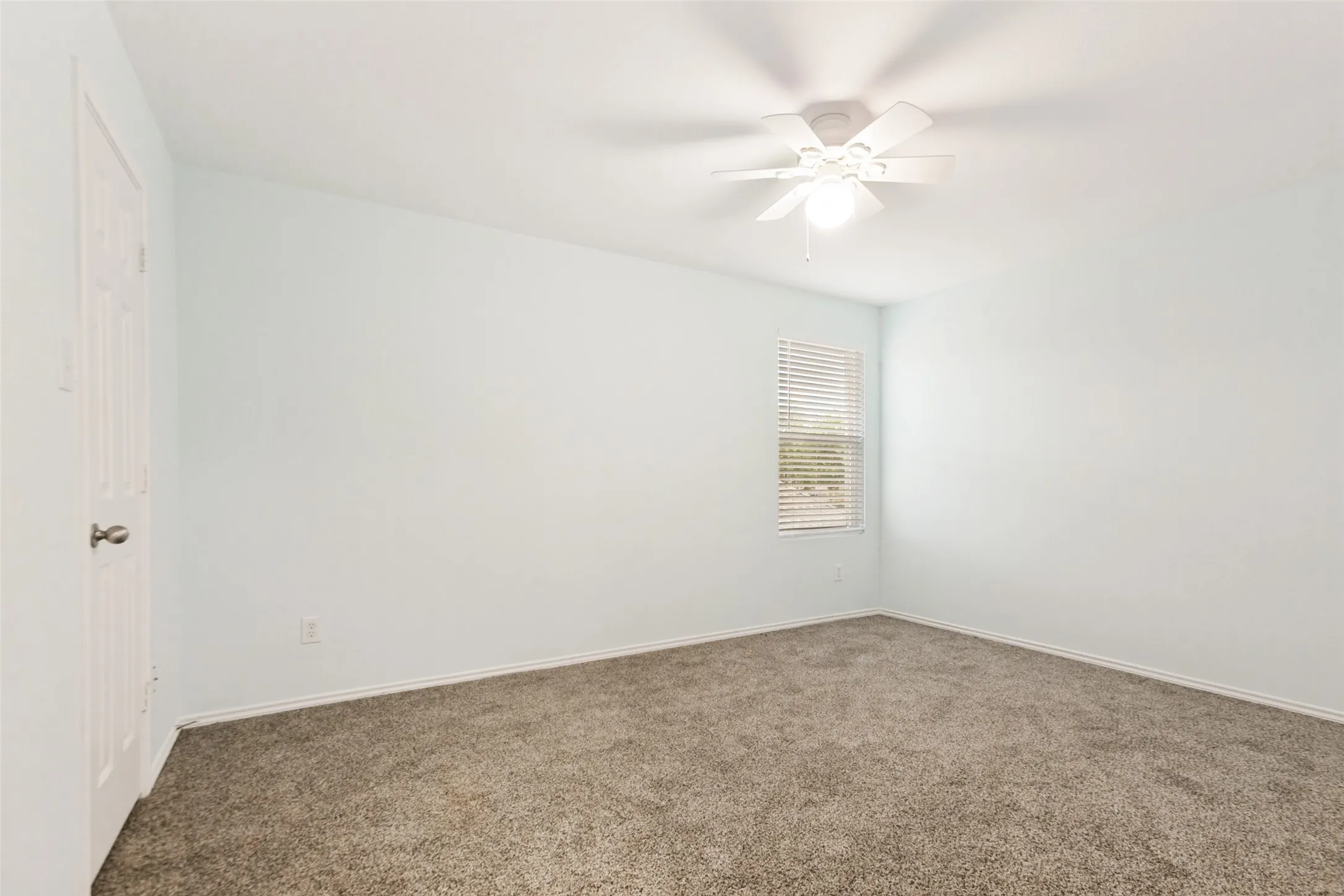 Single Family Residence For Sale in Collin County , 902 Fleming Street, Wylie, Texas 75098, 5 Bedroom, 3 Bathroom, 2 Garage spaces, 2,993 Sqft, built in 2007, mls#21371446, Real Estate Agent in Wylie, Homes For Sale in Collin county, Homes For Sale in Wylie, Realtor in Wylie Texas, Real Estate Brokerage Independent Realty Texas, Luminita Cordes Realtor