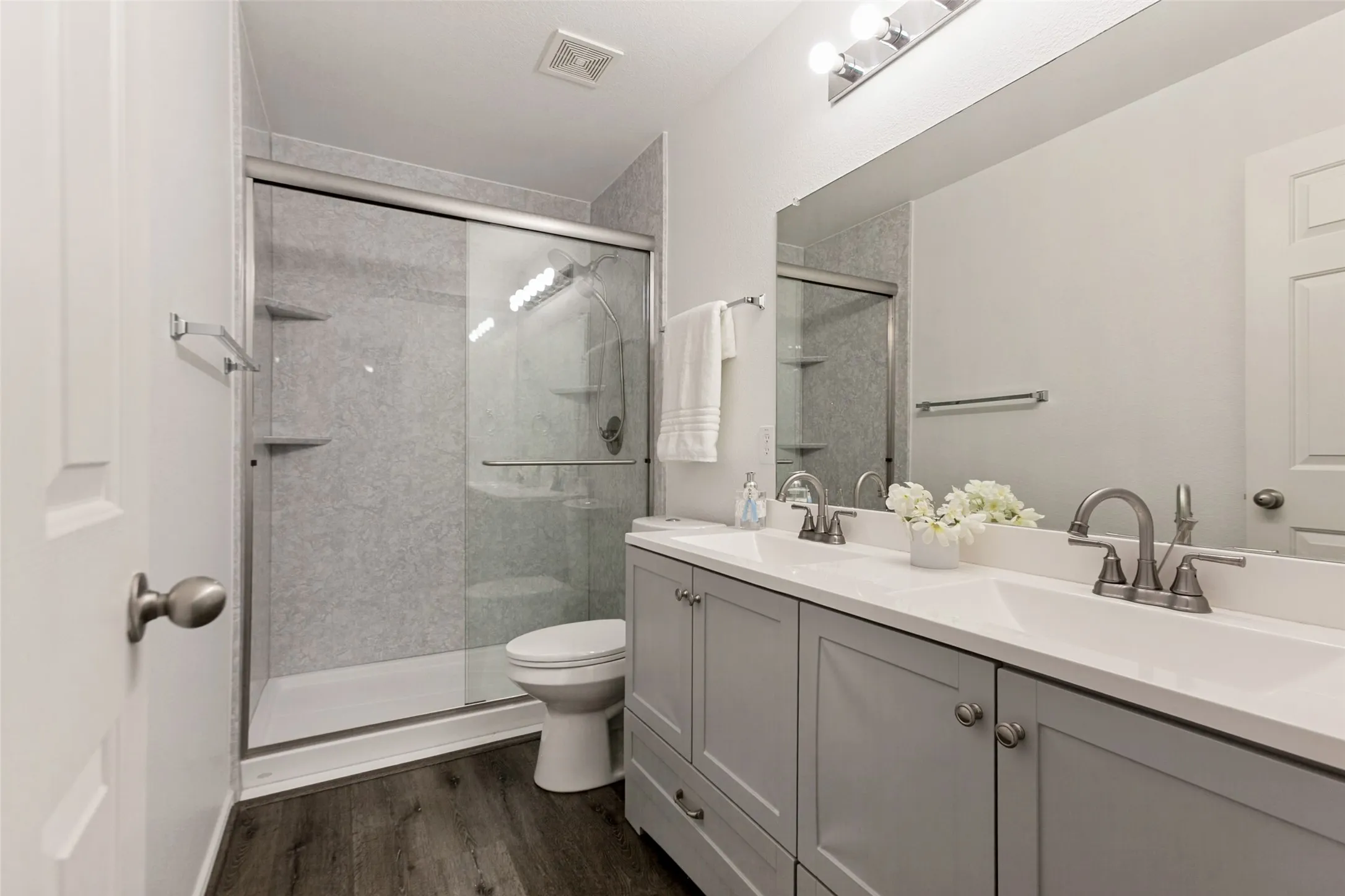 Single Family Residence For Sale in Collin County , 902 Fleming Street, Wylie, Texas 75098, 5 Bedroom, 3 Bathroom, 2 Garage spaces, 2,993 Sqft, built in 2007, mls#21371446, Real Estate Agent in Wylie, Homes For Sale in Collin county, Homes For Sale in Wylie, Realtor in Wylie Texas, Real Estate Brokerage Independent Realty Texas, Luminita Cordes Realtor