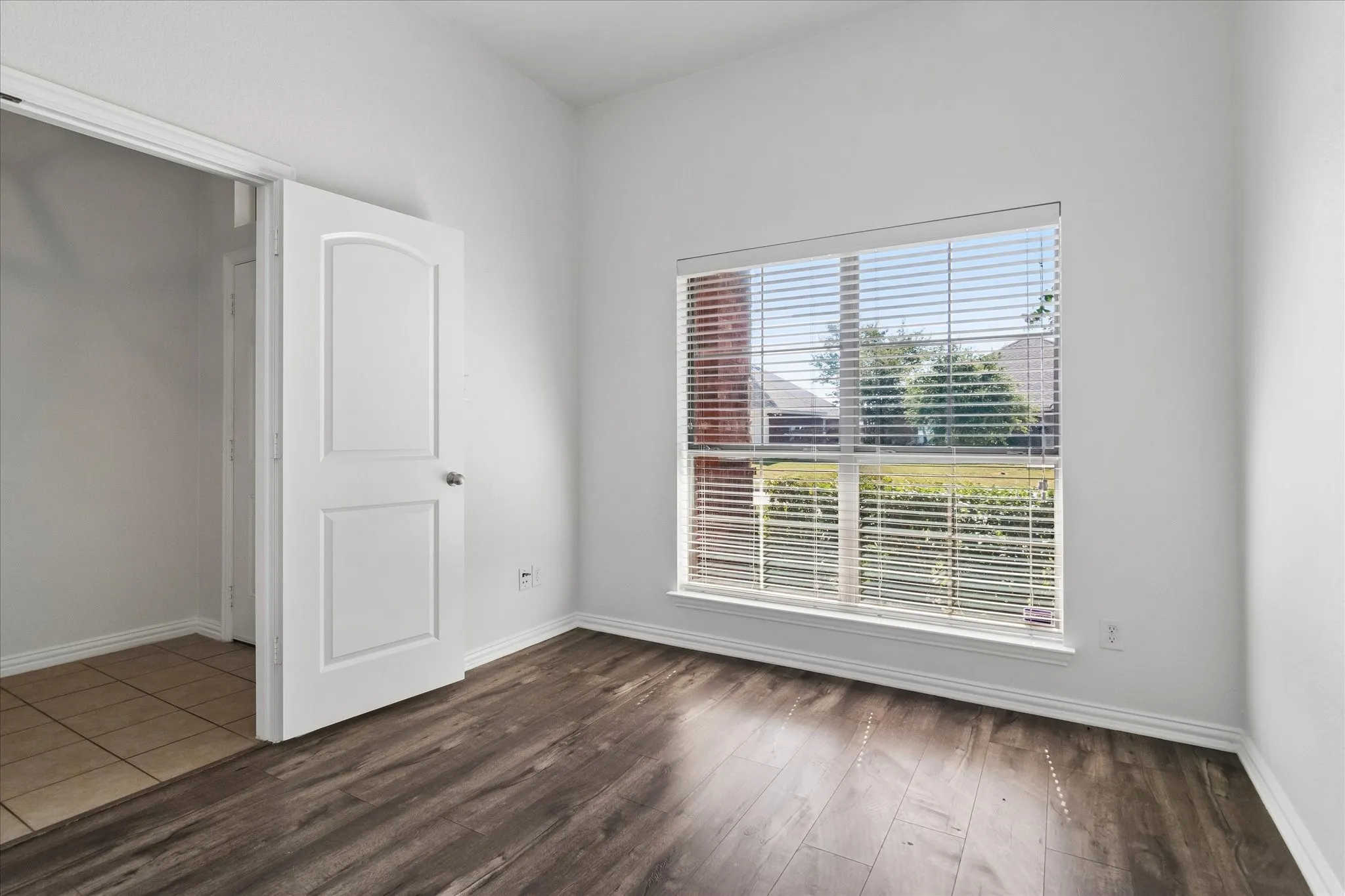 Single Family Residence For Rent in Kaufman County , 2021 River, Heartland, Texas 75126, 3 Bedroom, 2 Bathroom, 2 Garage spaces, 2,276 Sqft, built in 2009, mls#21370609, Real Estate Agent in Heartland, Homes For Rent in Kaufman county, Homes For Rent in Heartland, Realtor in Heartland Texas, Real Estate Brokerage Independent Realty Texas, Luminita Cordes Realtor