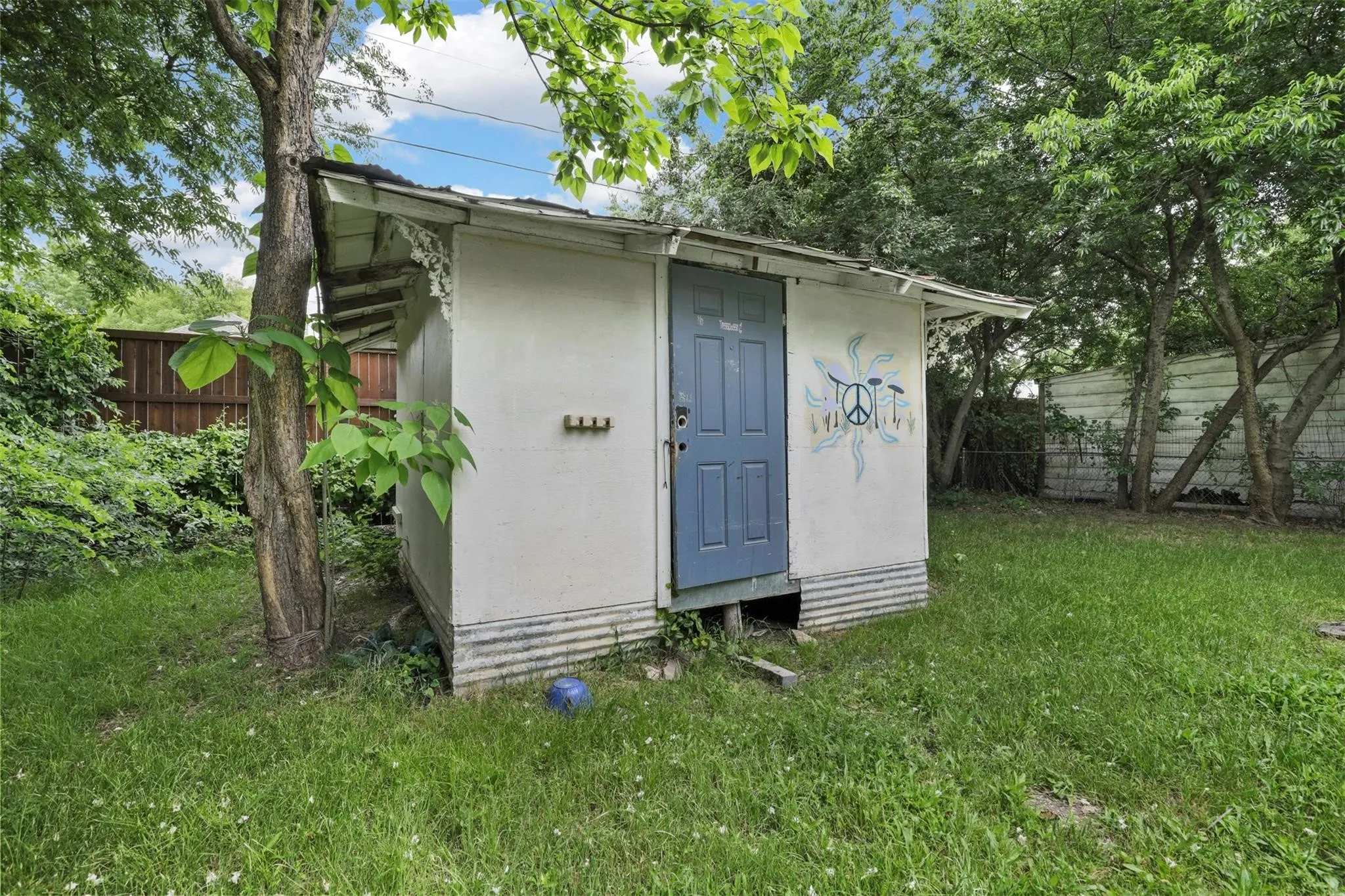 Single Family Residence For Rent in Denton County , 3406 Avon Drive, Denton, Texas 76209, 3 Bedroom, 1 Bathroom, Garage spaces, 1,183 Sqft, built in 1958, mls#21372677, Real Estate Agent in Denton, Homes For Rent in Denton county, Homes For Rent in Denton, Realtor in Denton Texas, Real Estate Brokerage Independent Realty Texas, Luminita Cordes Realtor