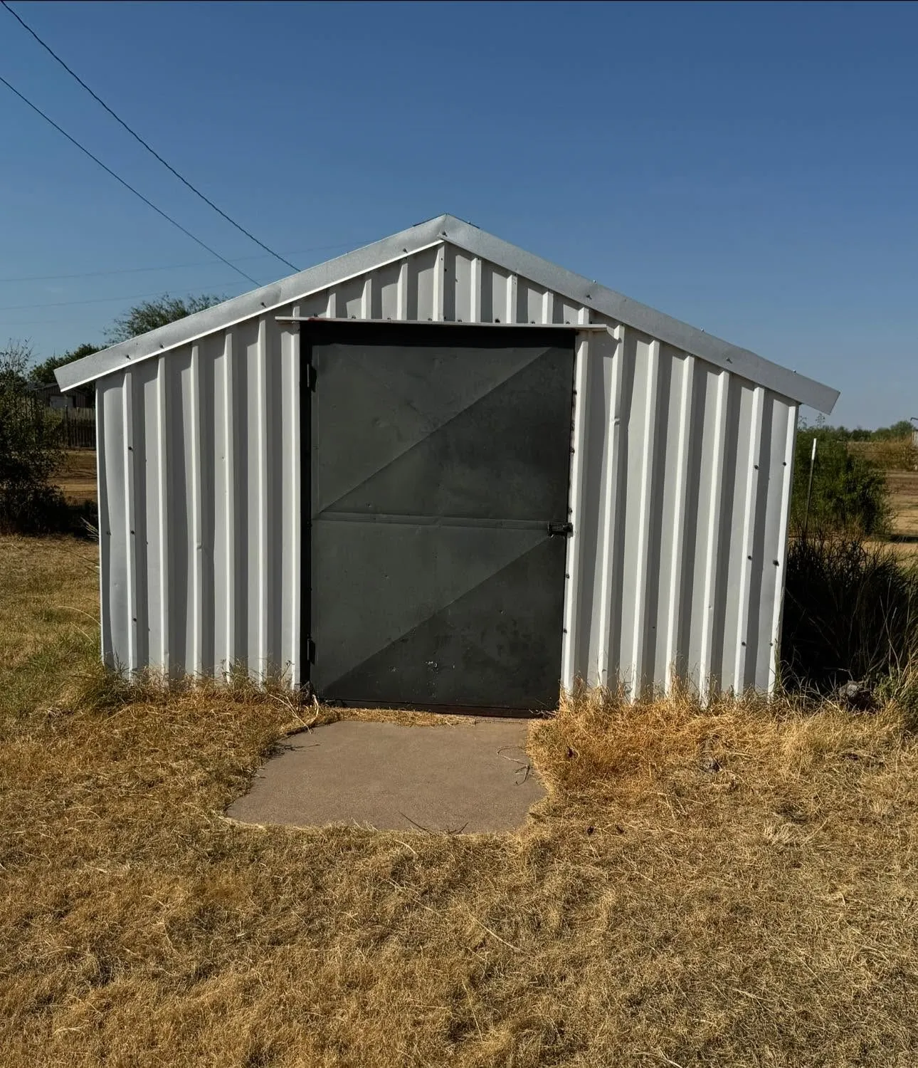 Single Family Residence For Sale in Hardeman County , 1807 Tx-6, Quanah, Texas 79252, 3 Bedroom, 2 Bathroom, 1 Garage spaces, 1,768 Sqft, built in 1958, mls#21372678, Real Estate Agent in Quanah, Homes For Sale in Hardeman county, Homes For Sale in Quanah, Realtor in Quanah Texas, Real Estate Brokerage Independent Realty Texas, Luminita Cordes Realtor