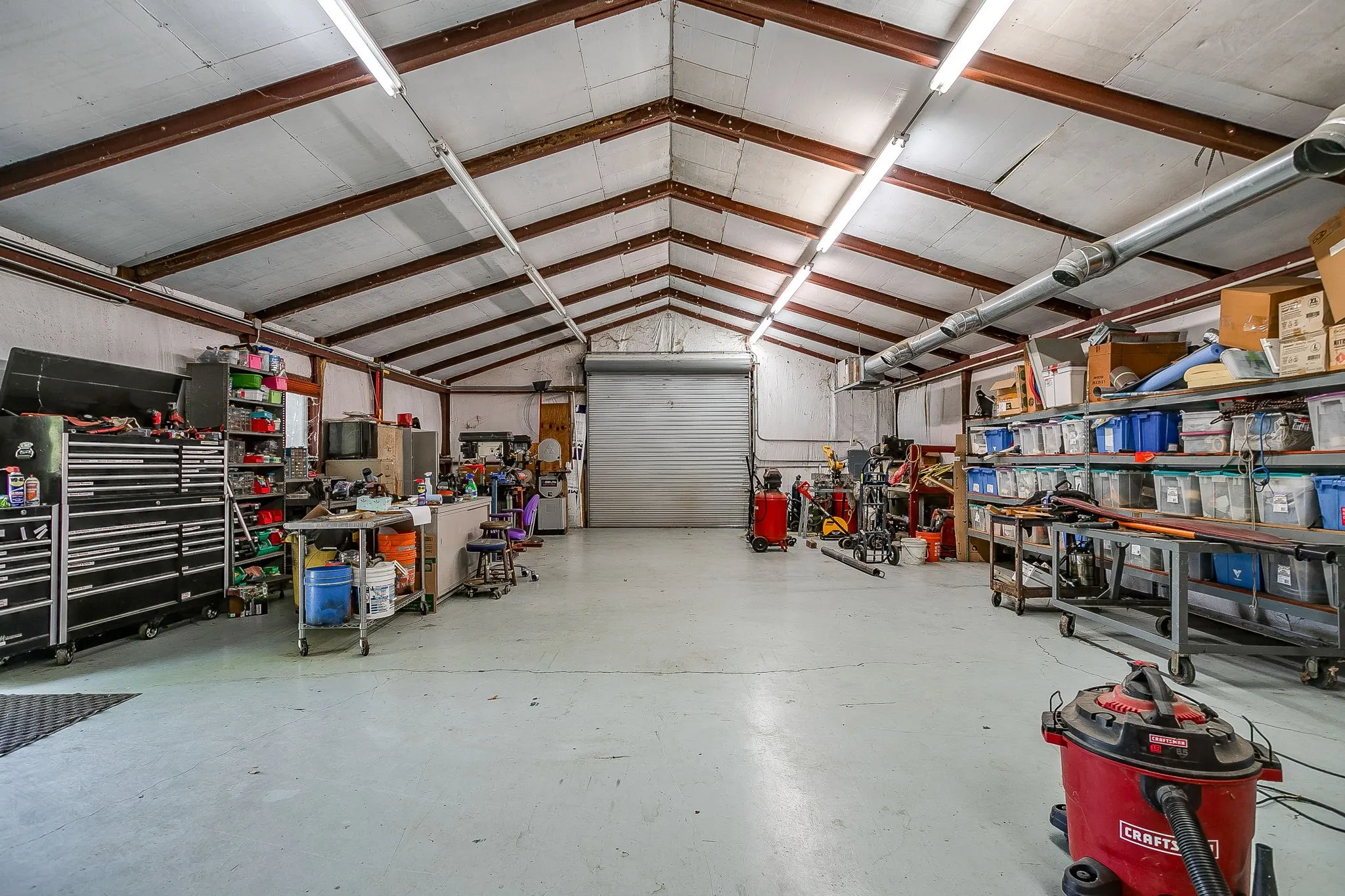 Single Family Residence For Sale in Johnson County , 10100 Crestline Trail, Burleson, Texas 76028, 3 Bedroom, 3 Bathroom, 2 Garage spaces, 2,431 Sqft, built in 1985, mls#21372375, Real Estate Agent in Burleson, Homes For Sale in Johnson county, Homes For Sale in Burleson, Realtor in Burleson Texas, Real Estate Brokerage Independent Realty Texas, Luminita Cordes Realtor