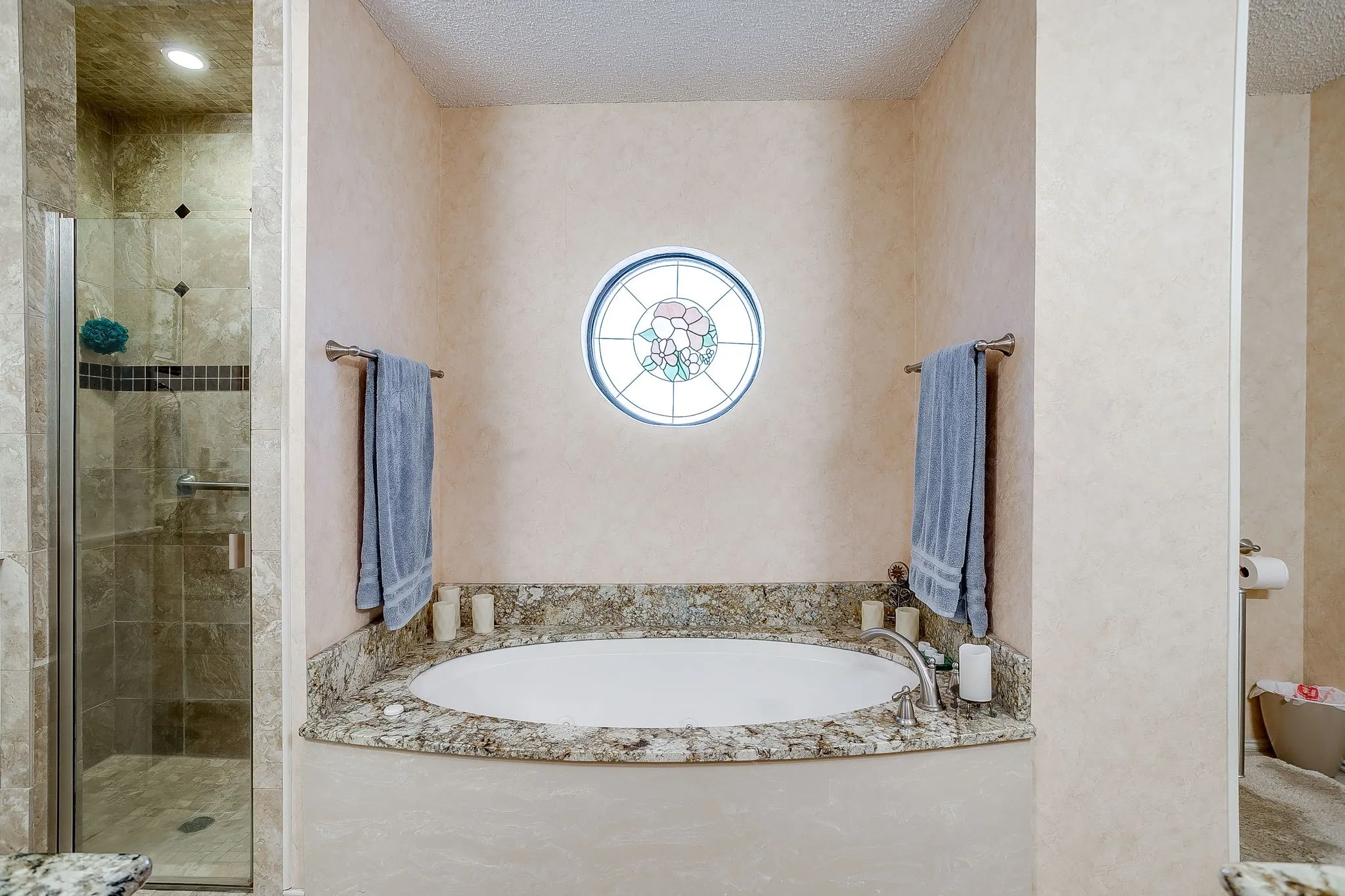 Single Family Residence For Sale in Johnson County , 10100 Crestline Trail, Burleson, Texas 76028, 3 Bedroom, 3 Bathroom, 2 Garage spaces, 2,431 Sqft, built in 1985, mls#21372375, Real Estate Agent in Burleson, Homes For Sale in Johnson county, Homes For Sale in Burleson, Realtor in Burleson Texas, Real Estate Brokerage Independent Realty Texas, Luminita Cordes Realtor