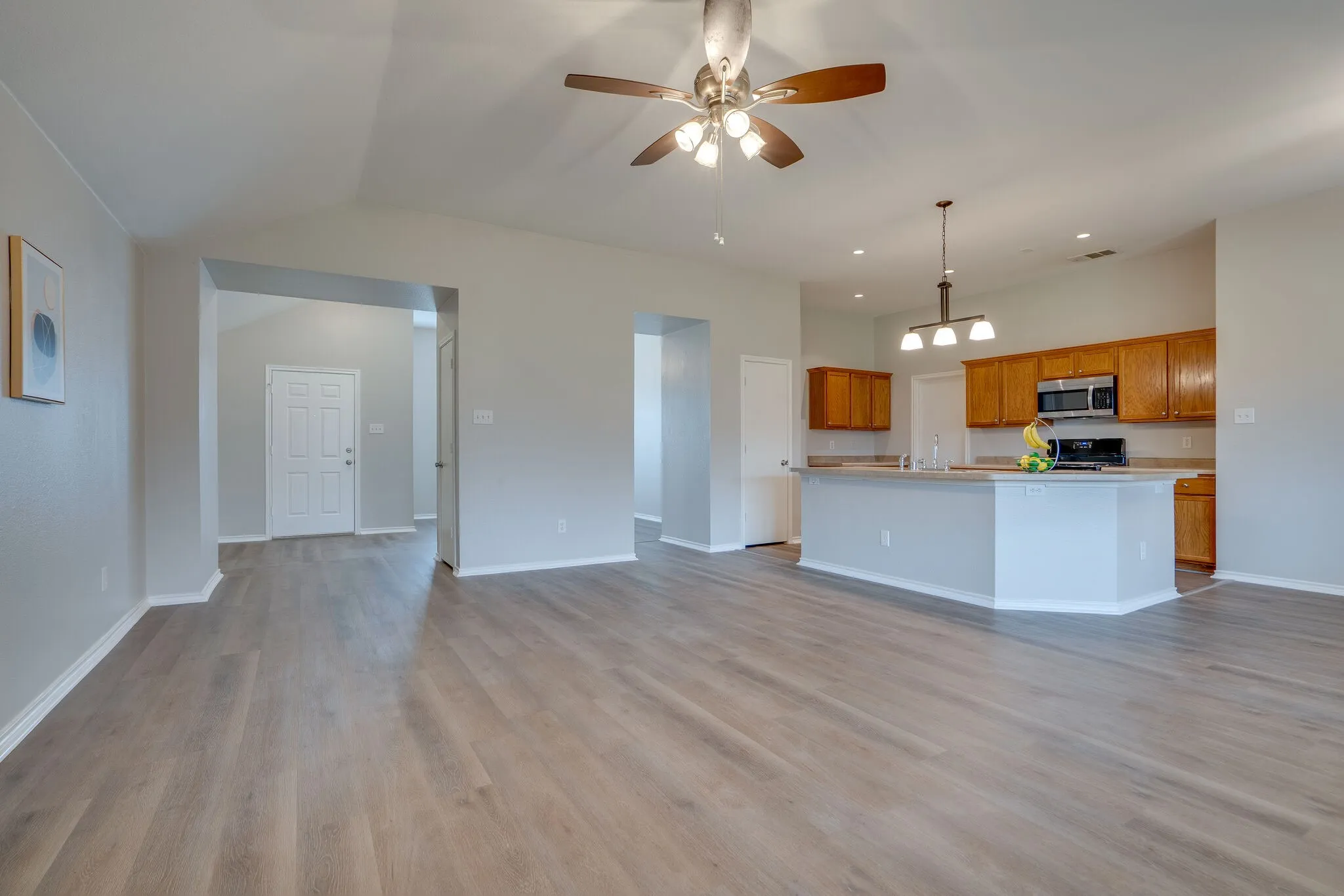 Single Family Residence For Rent in Collin County , 1240 Miller Lane, Celina, Texas 75009, 3 Bedroom, 2 Bathroom, 2 Garage spaces, 1,804 Sqft, built in 2004, mls#21372685, Real Estate Agent in Celina, Homes For Rent in Collin county, Homes For Rent in Celina, Realtor in Celina Texas, Real Estate Brokerage Independent Realty Texas, Luminita Cordes Realtor