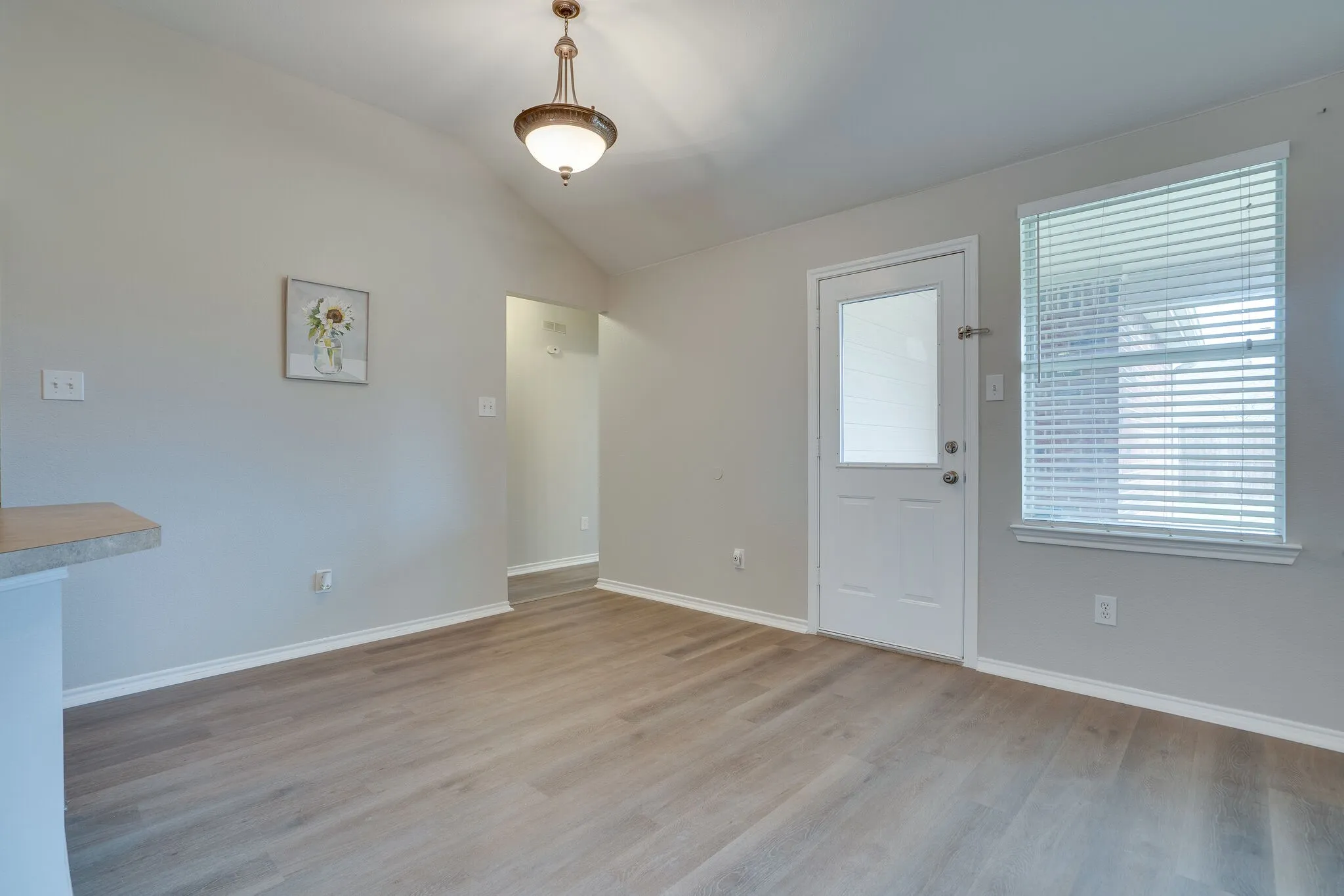 Single Family Residence For Rent in Collin County , 1240 Miller Lane, Celina, Texas 75009, 3 Bedroom, 2 Bathroom, 2 Garage spaces, 1,804 Sqft, built in 2004, mls#21372685, Real Estate Agent in Celina, Homes For Rent in Collin county, Homes For Rent in Celina, Realtor in Celina Texas, Real Estate Brokerage Independent Realty Texas, Luminita Cordes Realtor
