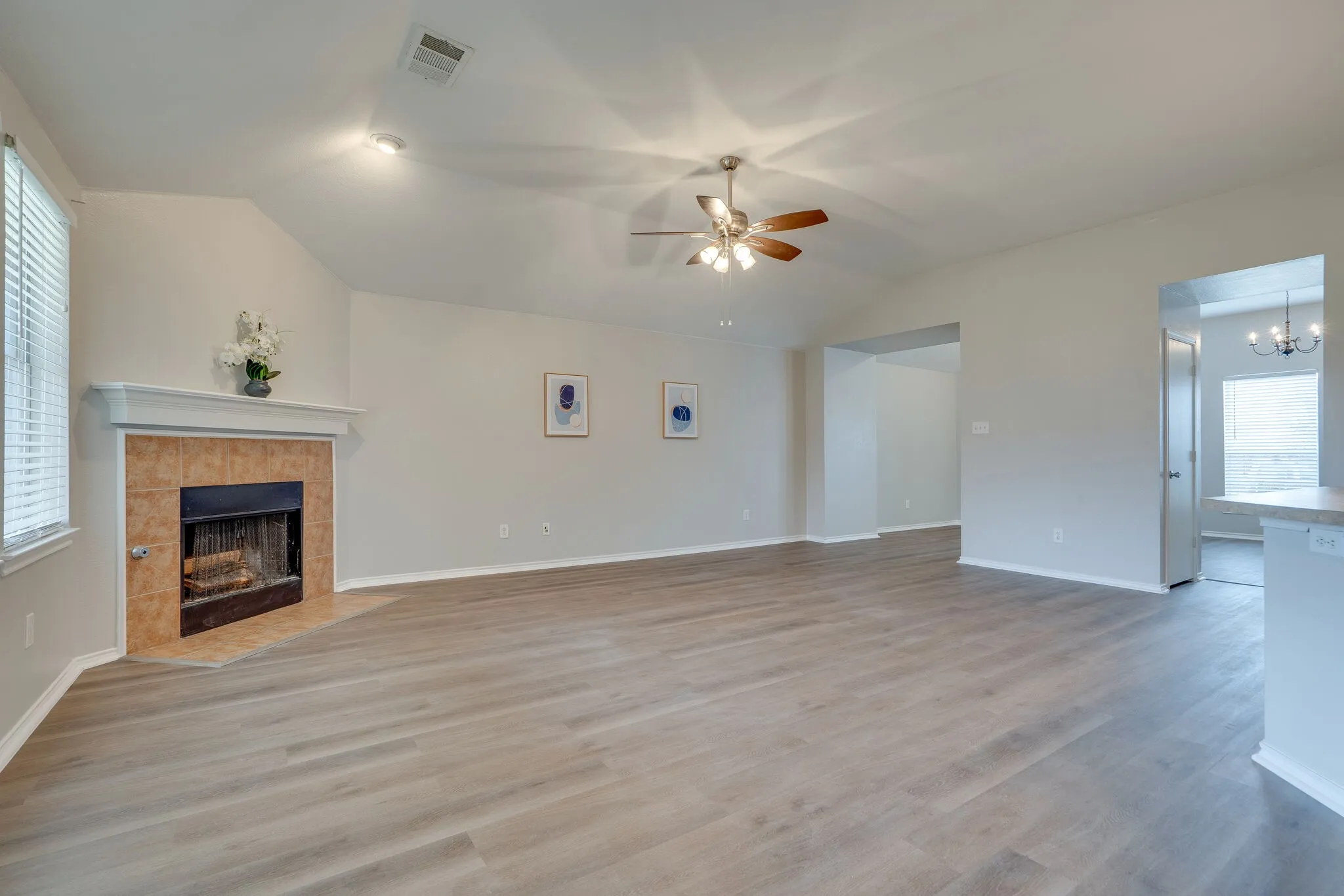 Single Family Residence For Rent in Collin County , 1240 Miller Lane, Celina, Texas 75009, 3 Bedroom, 2 Bathroom, 2 Garage spaces, 1,804 Sqft, built in 2004, mls#21372685, Real Estate Agent in Celina, Homes For Rent in Collin county, Homes For Rent in Celina, Realtor in Celina Texas, Real Estate Brokerage Independent Realty Texas, Luminita Cordes Realtor