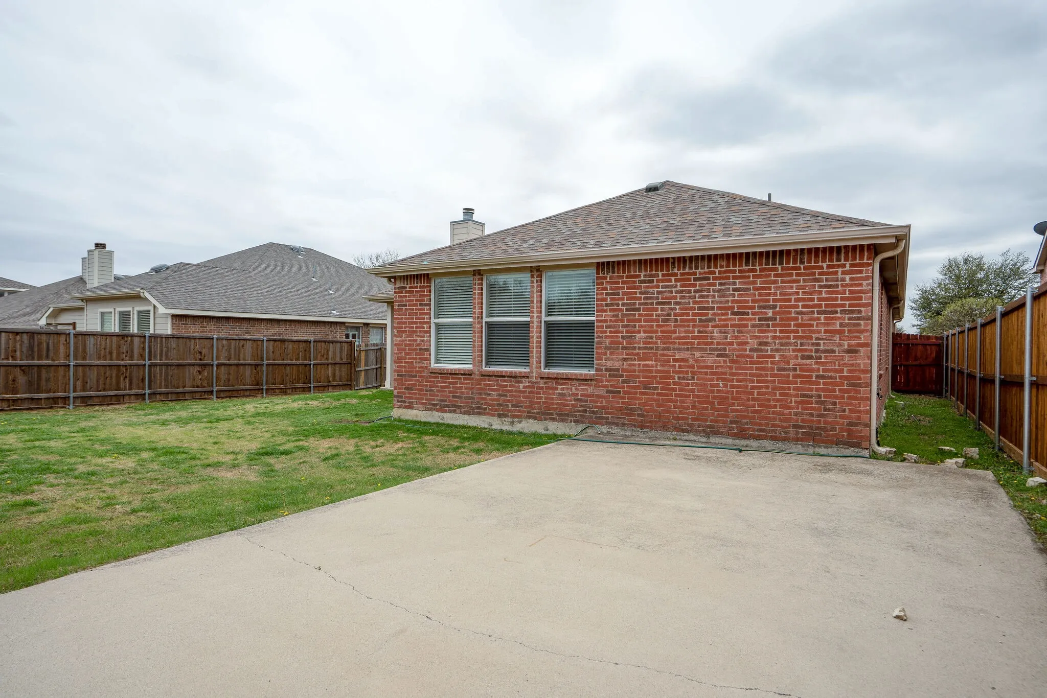 Single Family Residence For Rent in Collin County , 1240 Miller Lane, Celina, Texas 75009, 3 Bedroom, 2 Bathroom, 2 Garage spaces, 1,804 Sqft, built in 2004, mls#21372685, Real Estate Agent in Celina, Homes For Rent in Collin county, Homes For Rent in Celina, Realtor in Celina Texas, Real Estate Brokerage Independent Realty Texas, Luminita Cordes Realtor