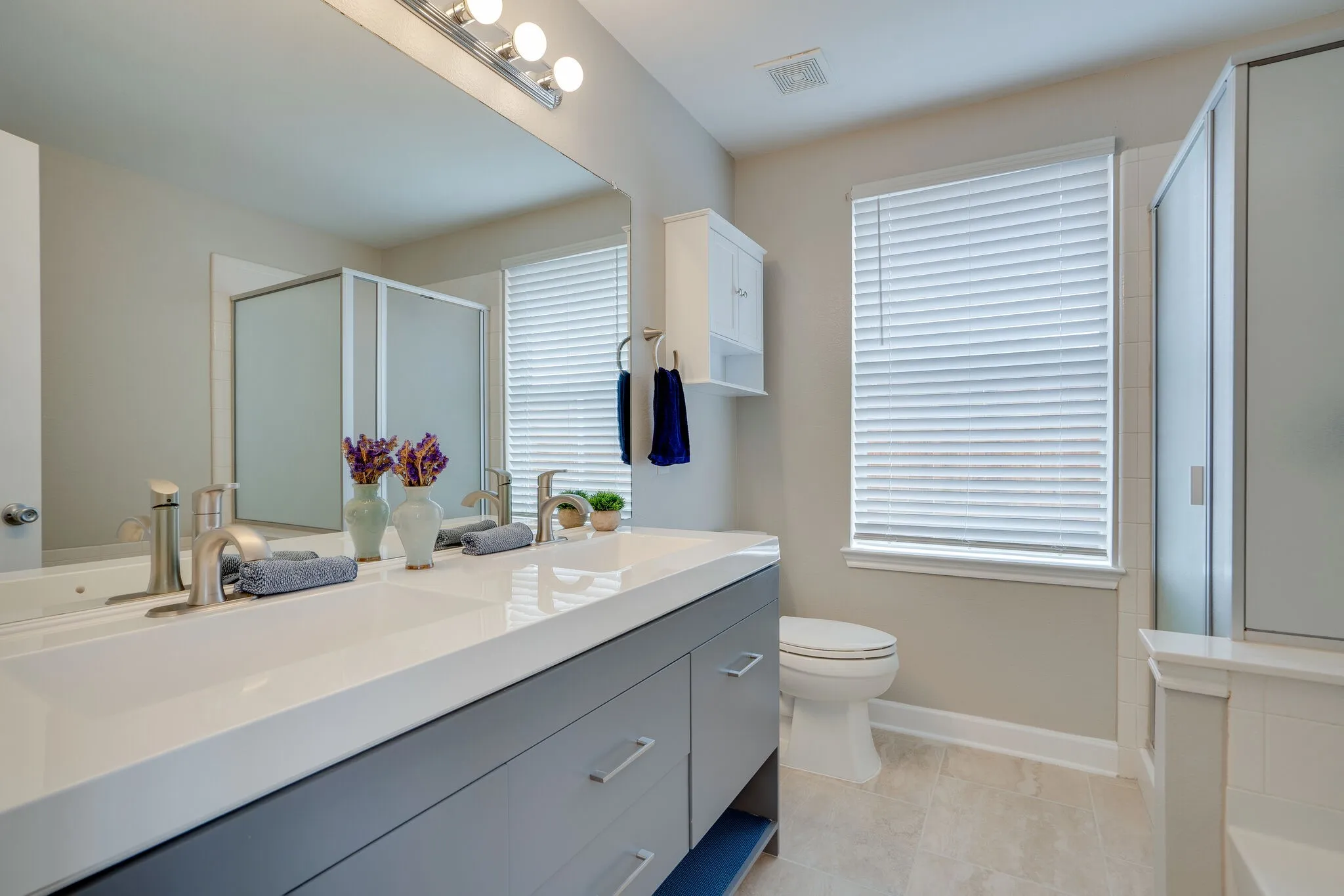 Master Bathroom-dual vanity