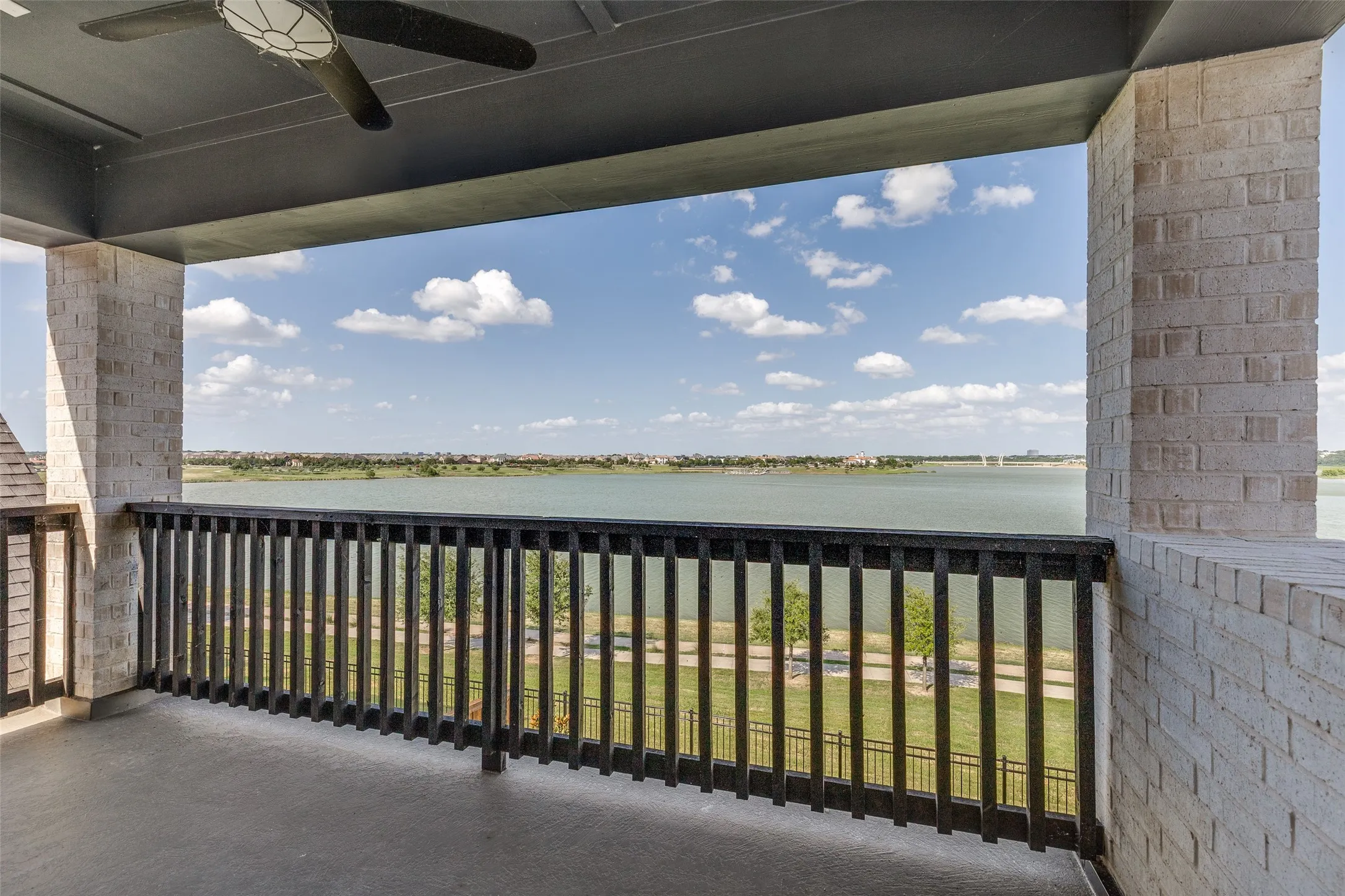 Single Family Residence For Rent in Tarrant County , 3345 Morning Dove Lane, Arlington, Texas 76005, 5 Bedroom, 3 Bathroom, 2 Garage spaces, 2,746 Sqft, built in 2024, mls#21356994, Real Estate Agent in Arlington, Homes For Rent in Tarrant county, Homes For Rent in Arlington, Realtor in Arlington Texas, Real Estate Brokerage Independent Realty Texas, Luminita Cordes Realtor