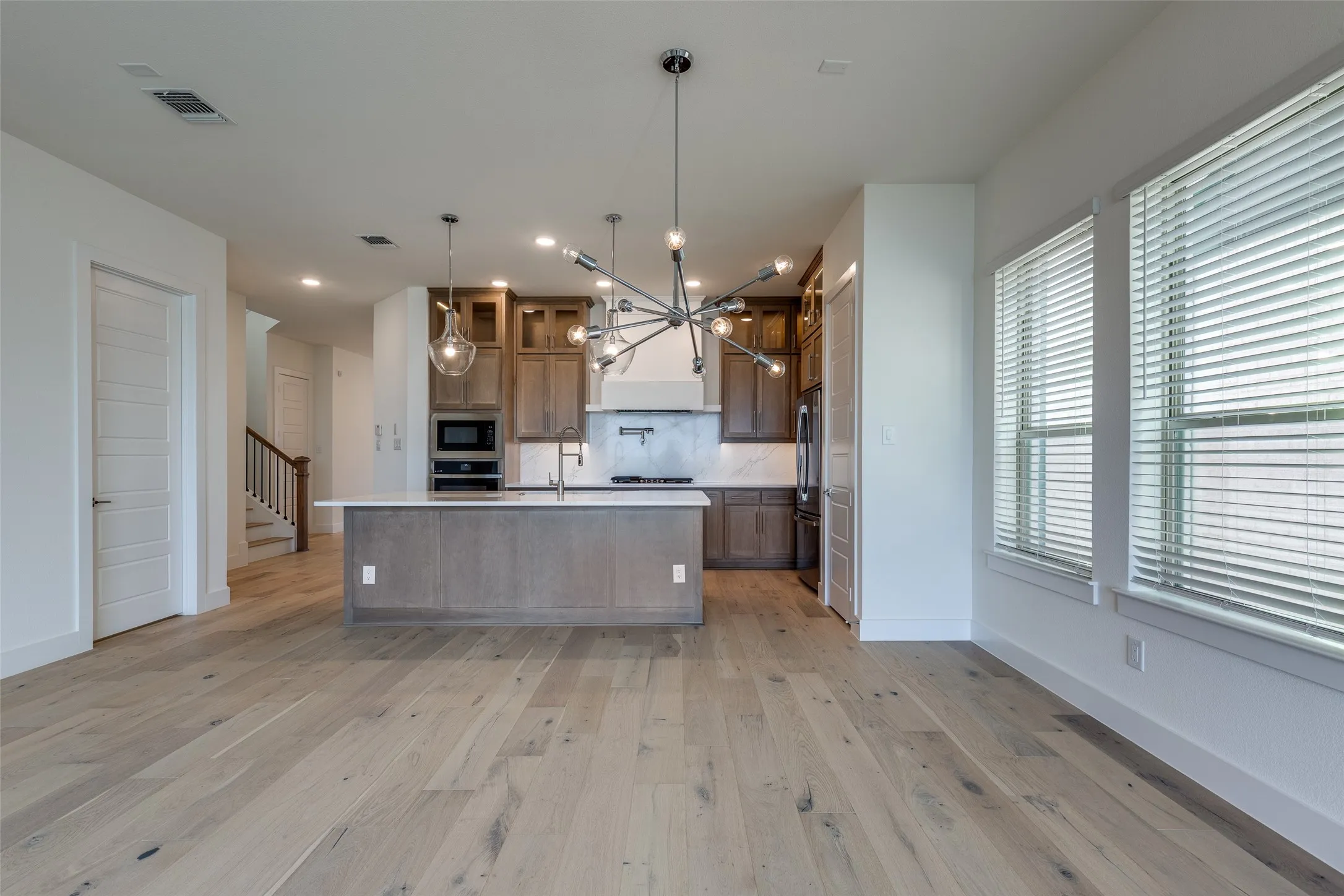 Single Family Residence For Rent in Tarrant County , 3345 Morning Dove Lane, Arlington, Texas 76005, 5 Bedroom, 3 Bathroom, 2 Garage spaces, 2,746 Sqft, built in 2024, mls#21356994, Real Estate Agent in Arlington, Homes For Rent in Tarrant county, Homes For Rent in Arlington, Realtor in Arlington Texas, Real Estate Brokerage Independent Realty Texas, Luminita Cordes Realtor