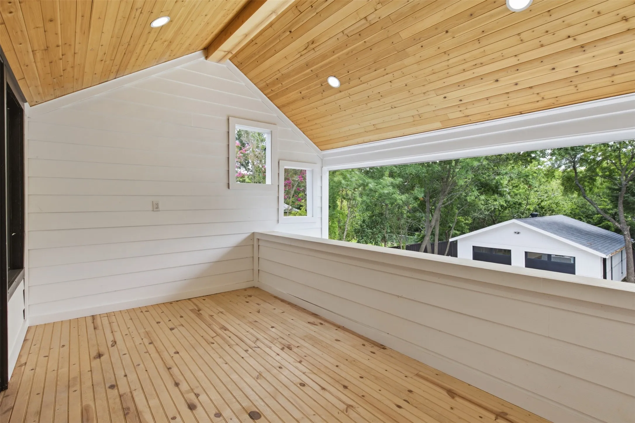 Master Bedroom Balcony