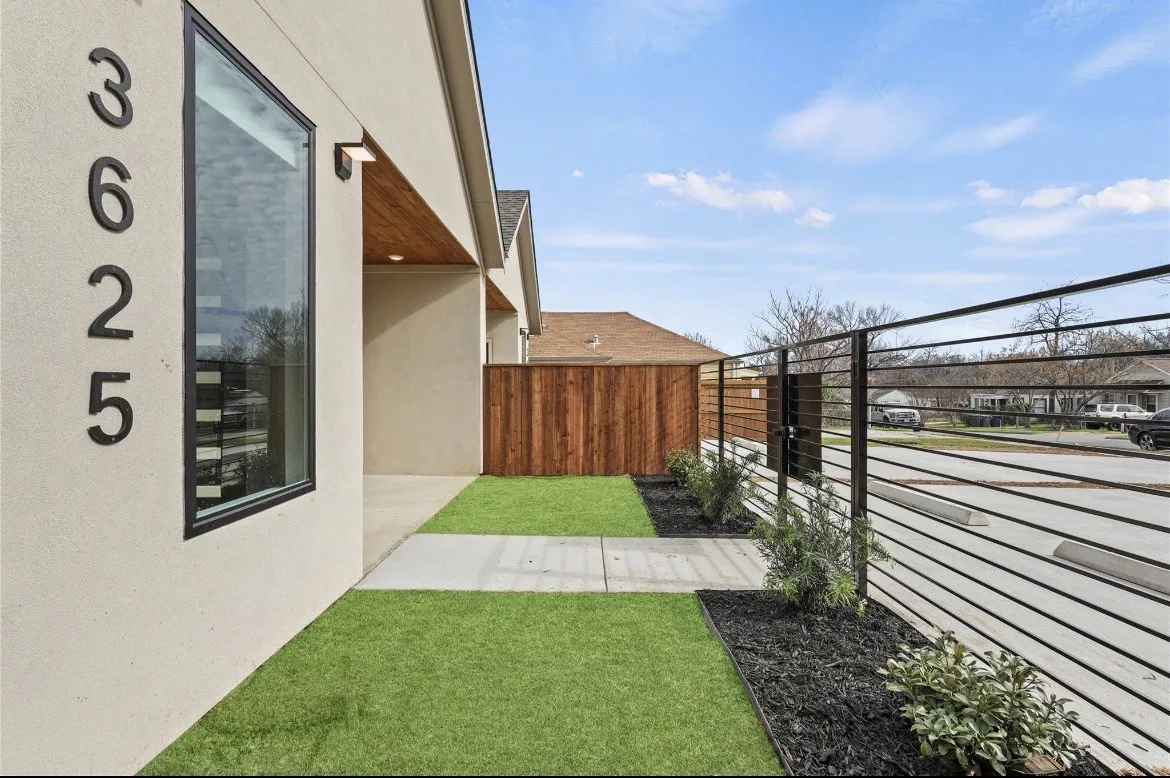 Duplex For Rent in Dallas County , 3625 Mount Royal Street, Dallas, Texas 75211, 3 Bedroom, 2 Bathroom, Garage spaces, 1,360 Sqft, built in 2025, mls#21371960, Real Estate Agent in Dallas, Homes For Rent in Dallas county, Homes For Rent in Dallas, Realtor in Dallas Texas, Real Estate Brokerage Independent Realty Texas, Luminita Cordes Realtor