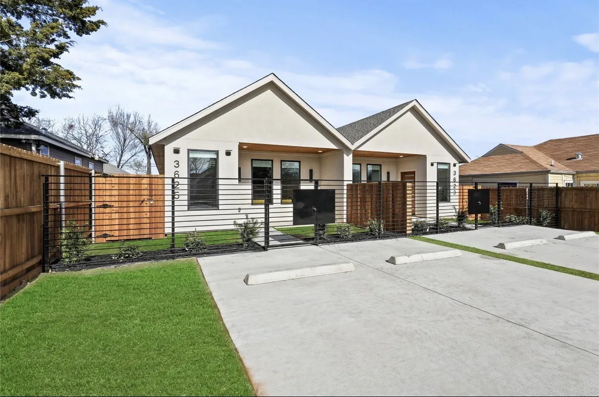 Duplex For Rent in Dallas County , 3625 Mount Royal Street, Dallas, Texas 75211, 3 Bedroom, 2 Bathroom, Garage spaces, 1,360 Sqft, built in 2025, mls#21371960, Real Estate Agent in Dallas, Homes For Rent in Dallas county, Homes For Rent in Dallas, Realtor in Dallas Texas, Real Estate Brokerage Independent Realty Texas, Luminita Cordes Realtor