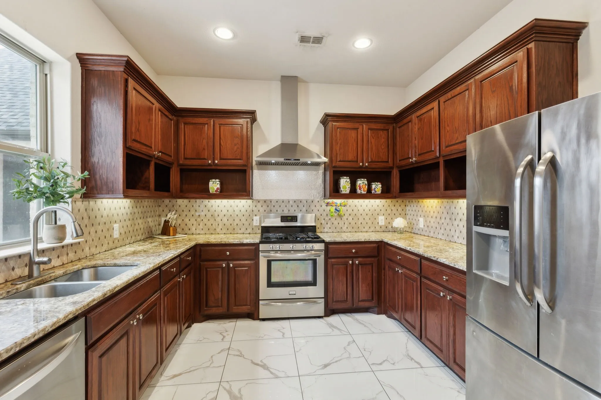 Single Family Residence For Sale in Collin County , 5302 Berwick Lane, Parker, Texas 75002, 6 Bedroom, 7 Bathroom, 3 Garage spaces, 6,924 Sqft, built in 2016, mls#21364937, Real Estate Agent in Parker, Homes For Sale in Collin county, Homes For Sale in Parker, Realtor in Parker Texas, Real Estate Brokerage Independent Realty Texas, Luminita Cordes Realtor