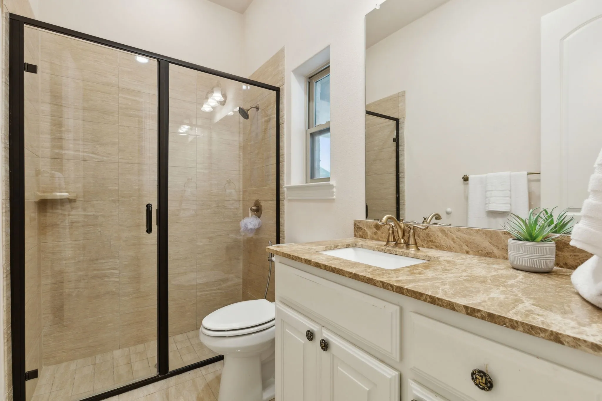 Single Family Residence For Sale in Collin County , 5302 Berwick Lane, Parker, Texas 75002, 6 Bedroom, 7 Bathroom, 3 Garage spaces, 6,924 Sqft, built in 2016, mls#21364937, Real Estate Agent in Parker, Homes For Sale in Collin county, Homes For Sale in Parker, Realtor in Parker Texas, Real Estate Brokerage Independent Realty Texas, Luminita Cordes Realtor