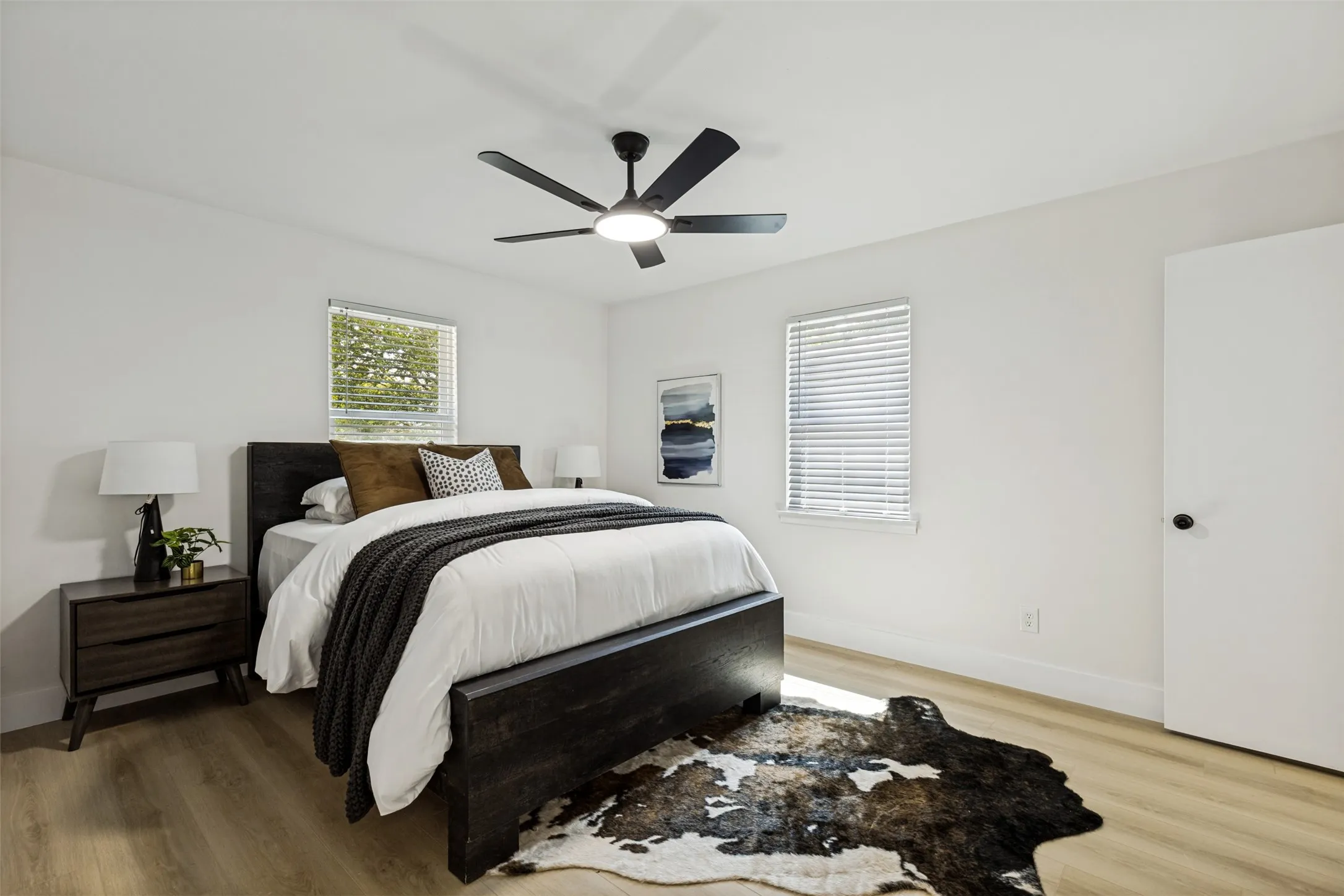 Single Family Residence For Sale in Dallas County , 2553 Dorrington Drive, Dallas, Texas 75228, 3 Bedroom, 2 Bathroom, 2 Garage spaces, 1,601 Sqft, built in 1958, mls#21372690, Real Estate Agent in Dallas, Homes For Sale in Dallas county, Homes For Sale in Dallas, Realtor in Dallas Texas, Real Estate Brokerage Independent Realty Texas, Luminita Cordes Realtor