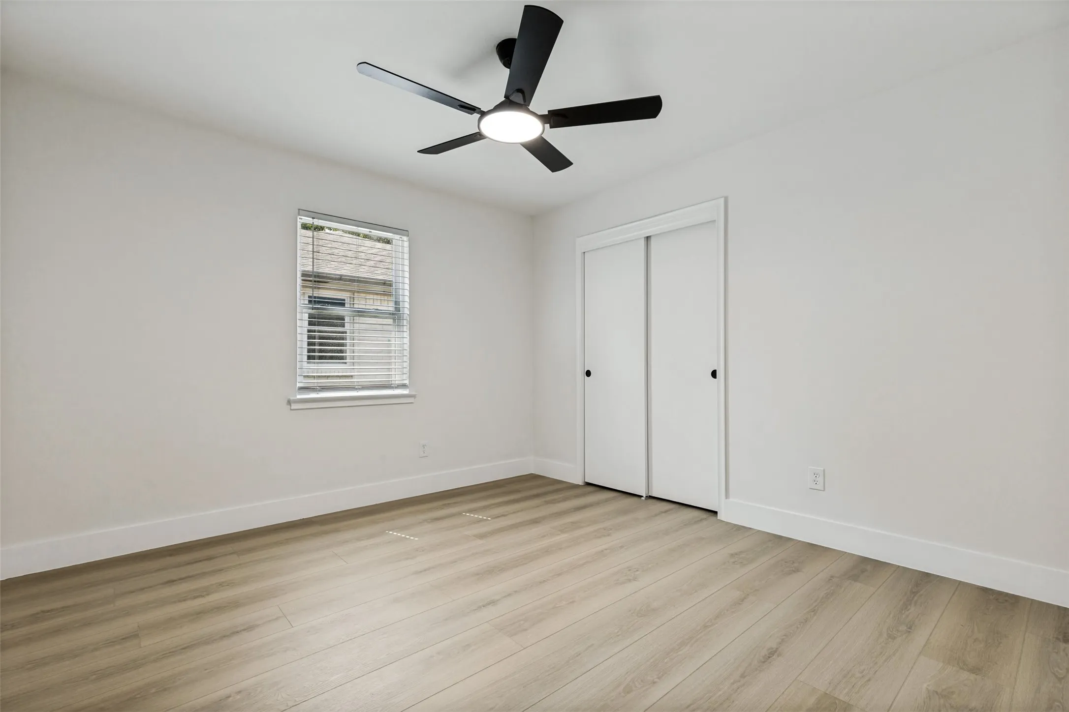Single Family Residence For Sale in Dallas County , 2553 Dorrington Drive, Dallas, Texas 75228, 3 Bedroom, 2 Bathroom, 2 Garage spaces, 1,601 Sqft, built in 1958, mls#21372690, Real Estate Agent in Dallas, Homes For Sale in Dallas county, Homes For Sale in Dallas, Realtor in Dallas Texas, Real Estate Brokerage Independent Realty Texas, Luminita Cordes Realtor