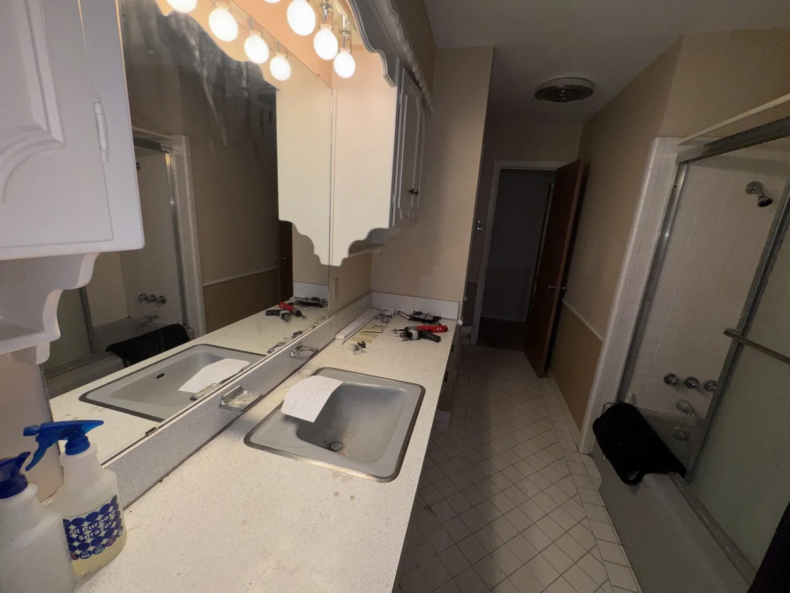 Single Family Residence For Sale in Dallas County , 806 Sharpshire Street, Grand Prairie, Texas 75050, 3 Bedroom, 2 Bathroom, 2 Garage spaces, 2,181 Sqft, built in 1962, mls#21372687, Real Estate Agent in Grand Prairie, Homes For Sale in Dallas county, Homes For Sale in Grand Prairie, Realtor in Grand Prairie Texas, Real Estate Brokerage Independent Realty Texas, Luminita Cordes Realtor