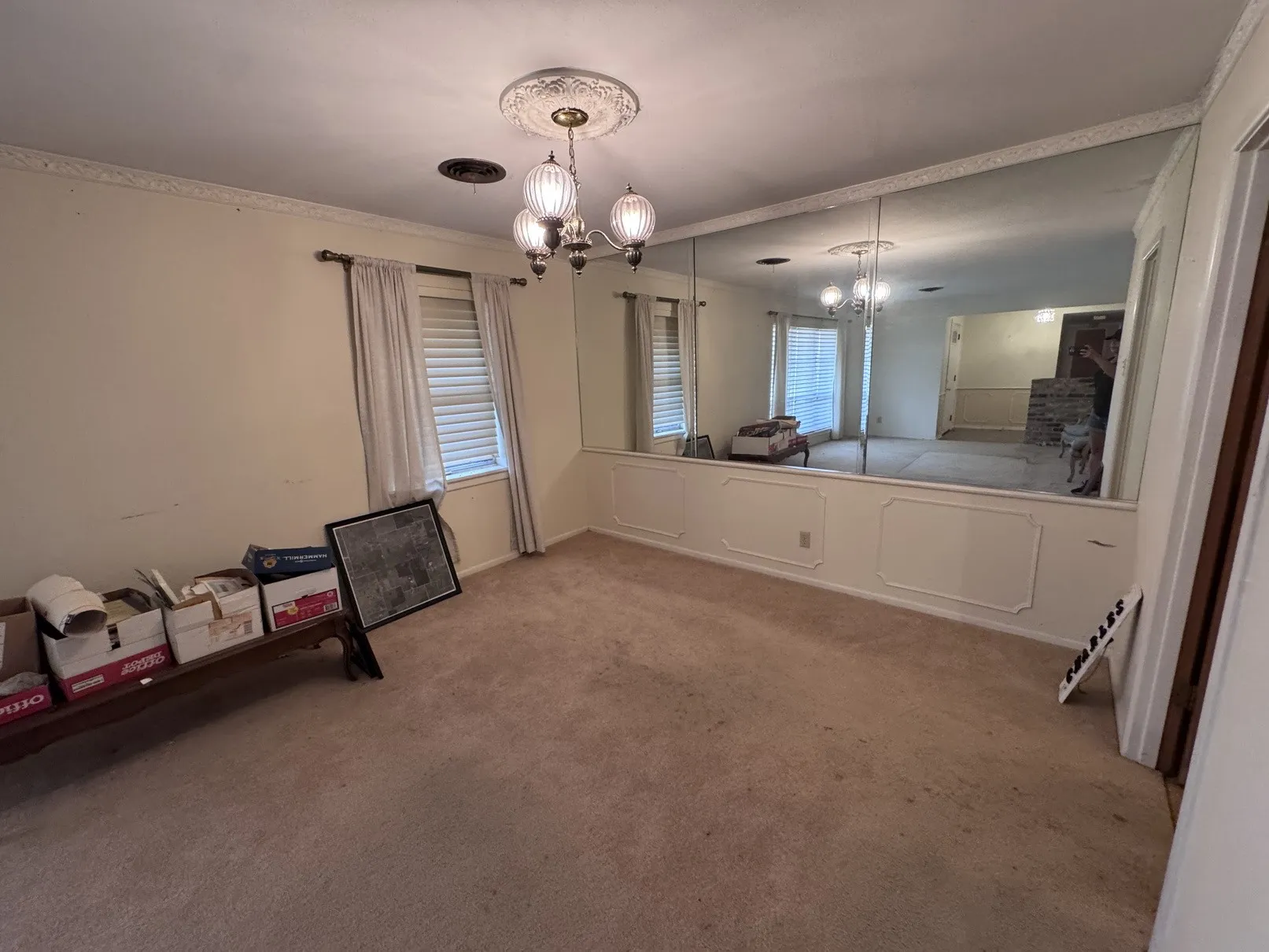 Single Family Residence For Sale in Dallas County , 806 Sharpshire Street, Grand Prairie, Texas 75050, 3 Bedroom, 2 Bathroom, 2 Garage spaces, 2,181 Sqft, built in 1962, mls#21372687, Real Estate Agent in Grand Prairie, Homes For Sale in Dallas county, Homes For Sale in Grand Prairie, Realtor in Grand Prairie Texas, Real Estate Brokerage Independent Realty Texas, Luminita Cordes Realtor