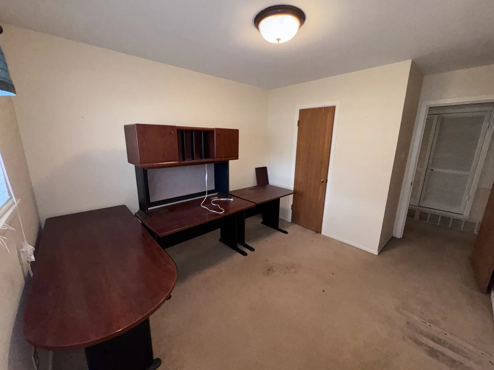 Single Family Residence For Sale in Dallas County , 806 Sharpshire Street, Grand Prairie, Texas 75050, 3 Bedroom, 2 Bathroom, 2 Garage spaces, 2,181 Sqft, built in 1962, mls#21372687, Real Estate Agent in Grand Prairie, Homes For Sale in Dallas county, Homes For Sale in Grand Prairie, Realtor in Grand Prairie Texas, Real Estate Brokerage Independent Realty Texas, Luminita Cordes Realtor